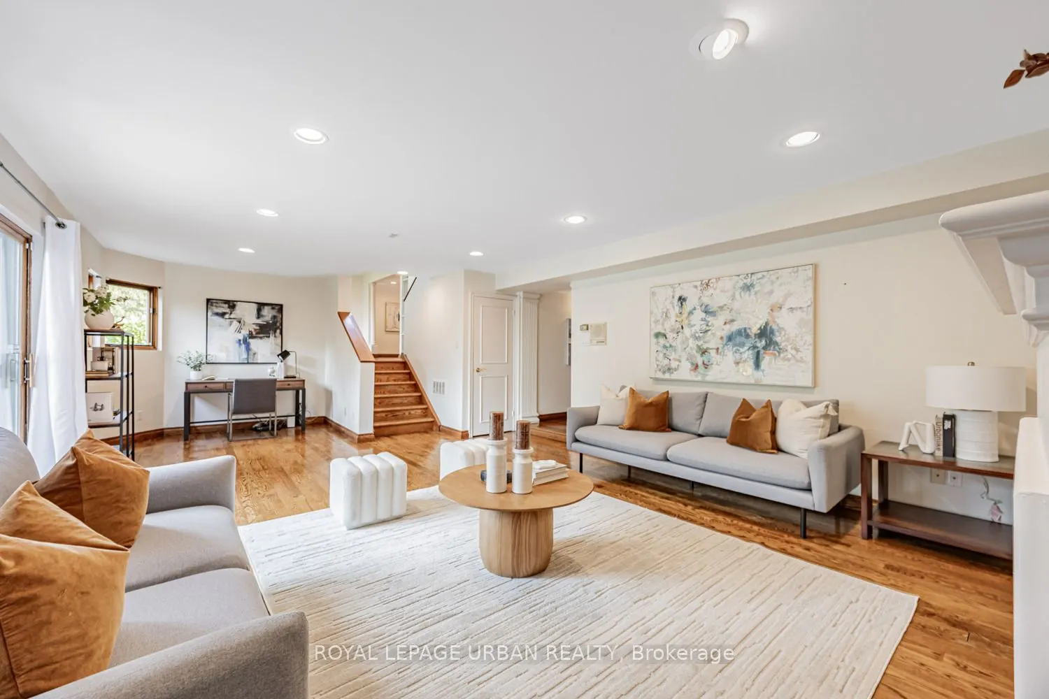 206 Sloane Avenue