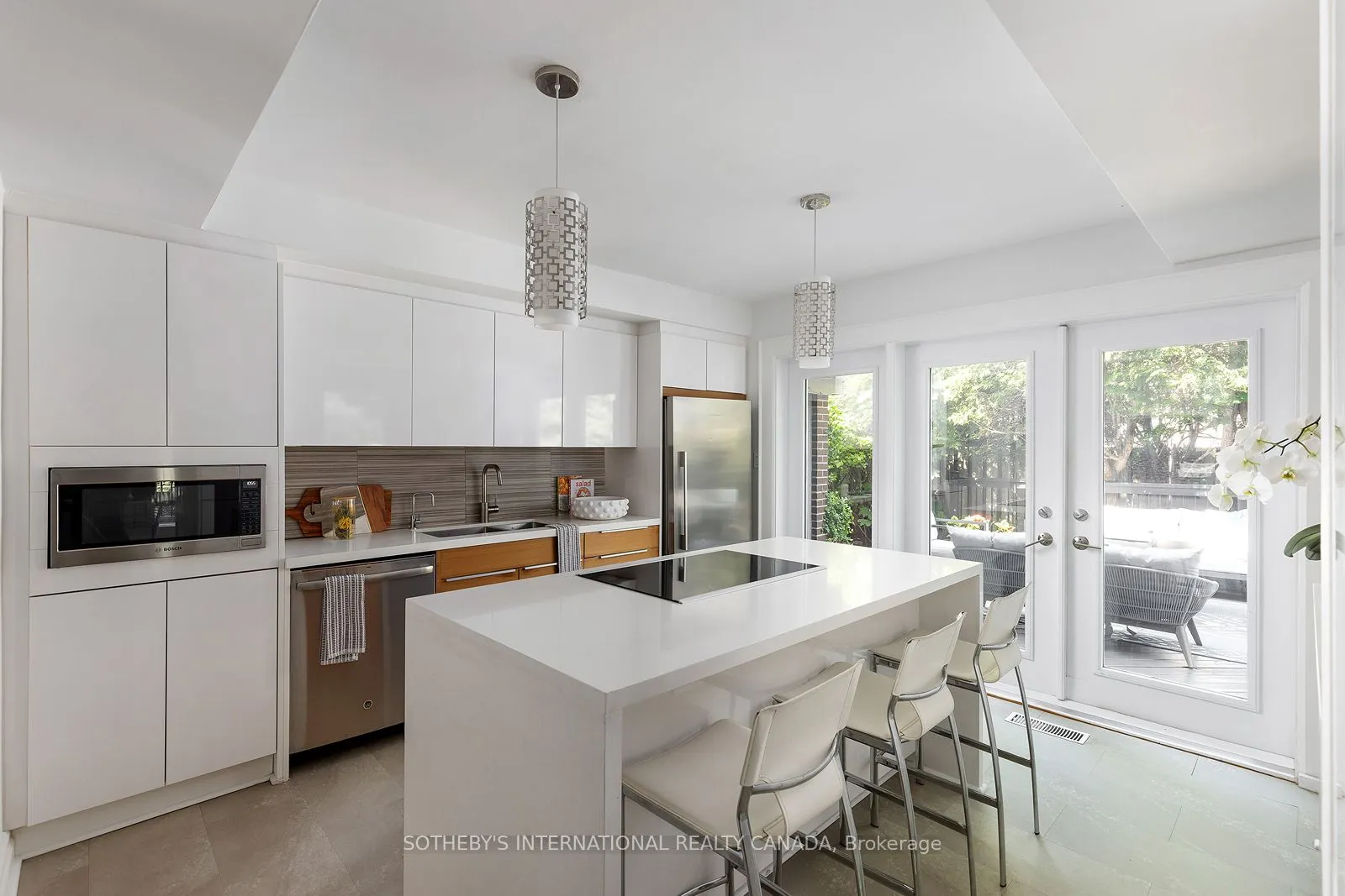 60 Doonaree Drive