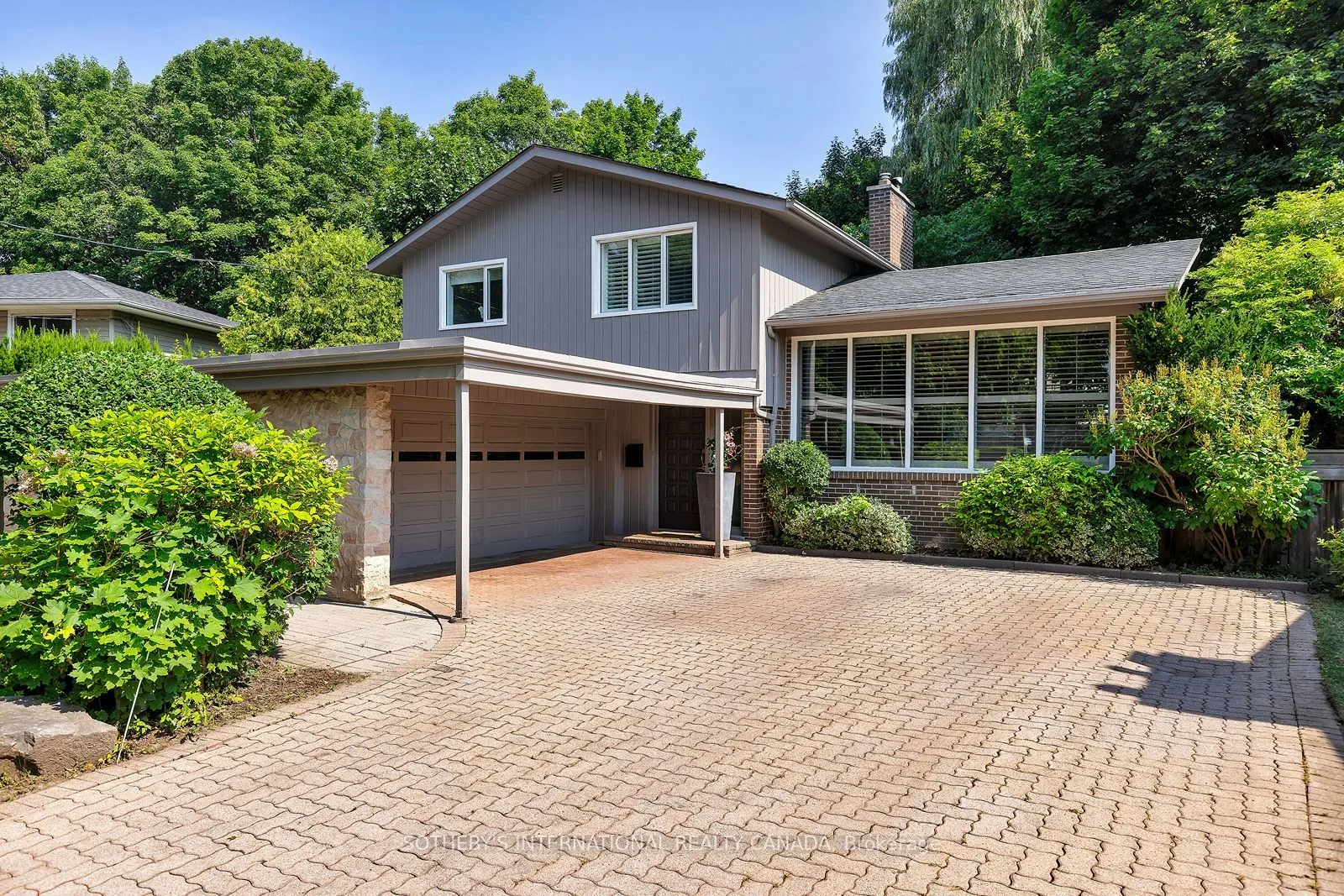 60 Doonaree Drive