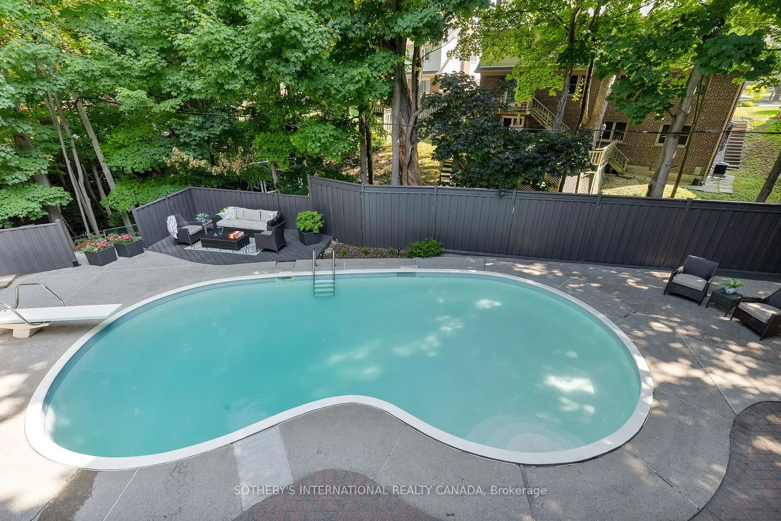 60 Doonaree Drive