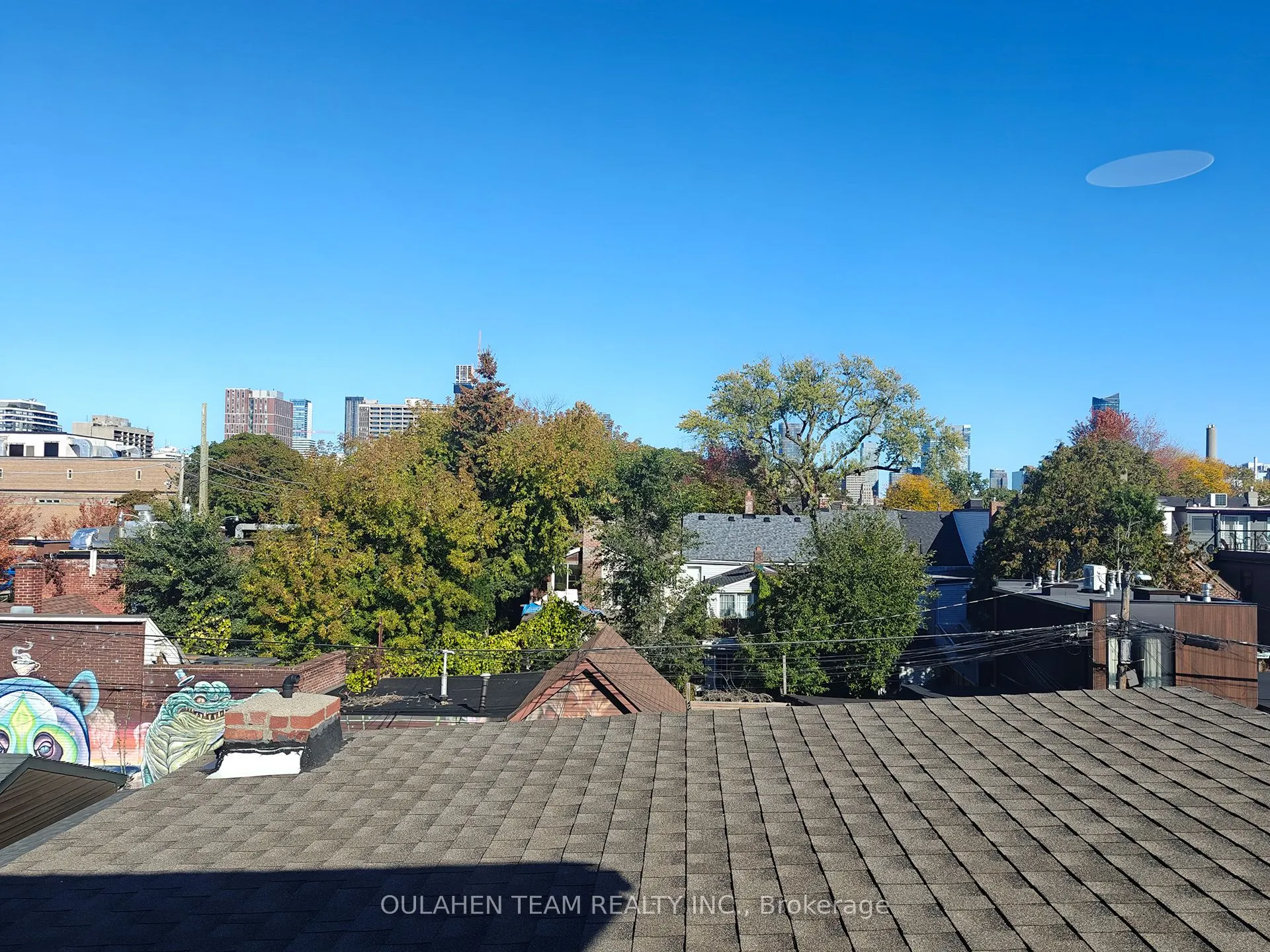 675 Bathurst Street, #B