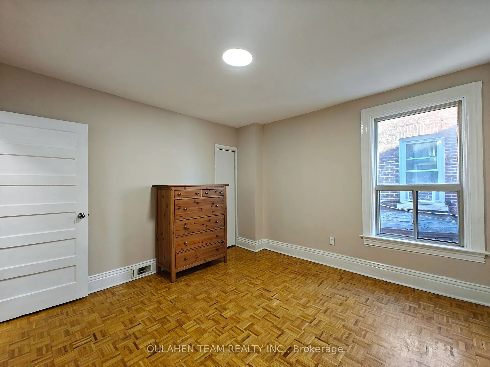 675 Bathurst Street, #C