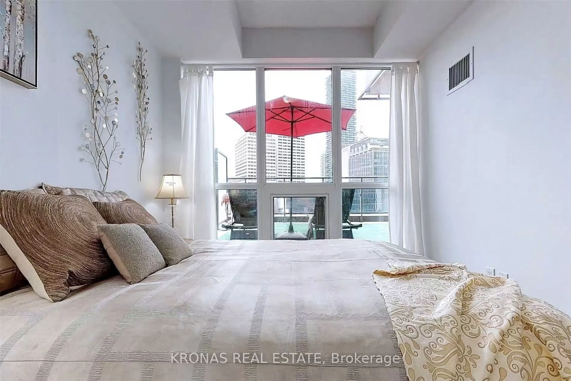60 Berwick Avenue, #1009