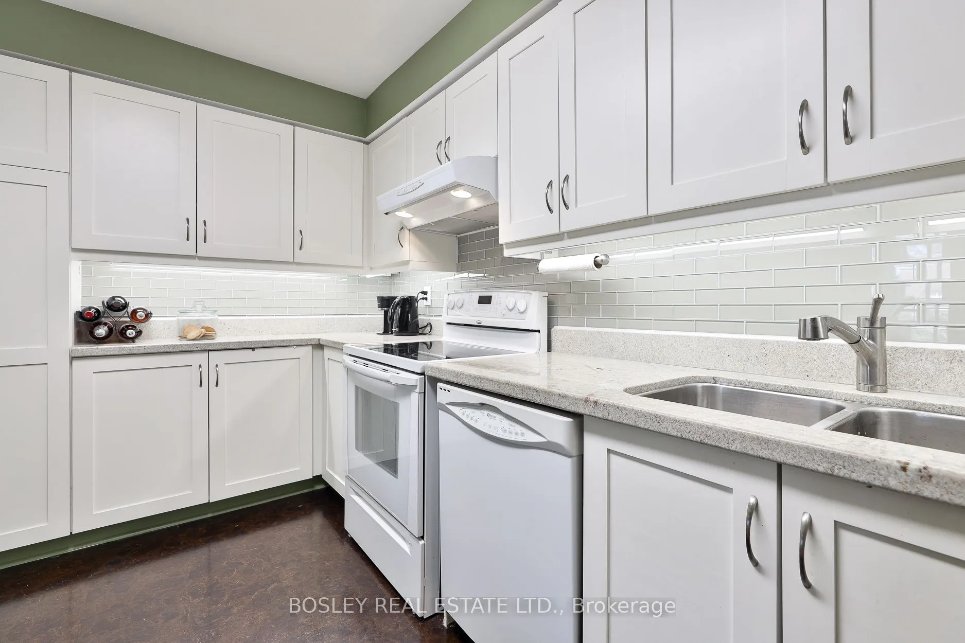 955 Millwood Road, #408