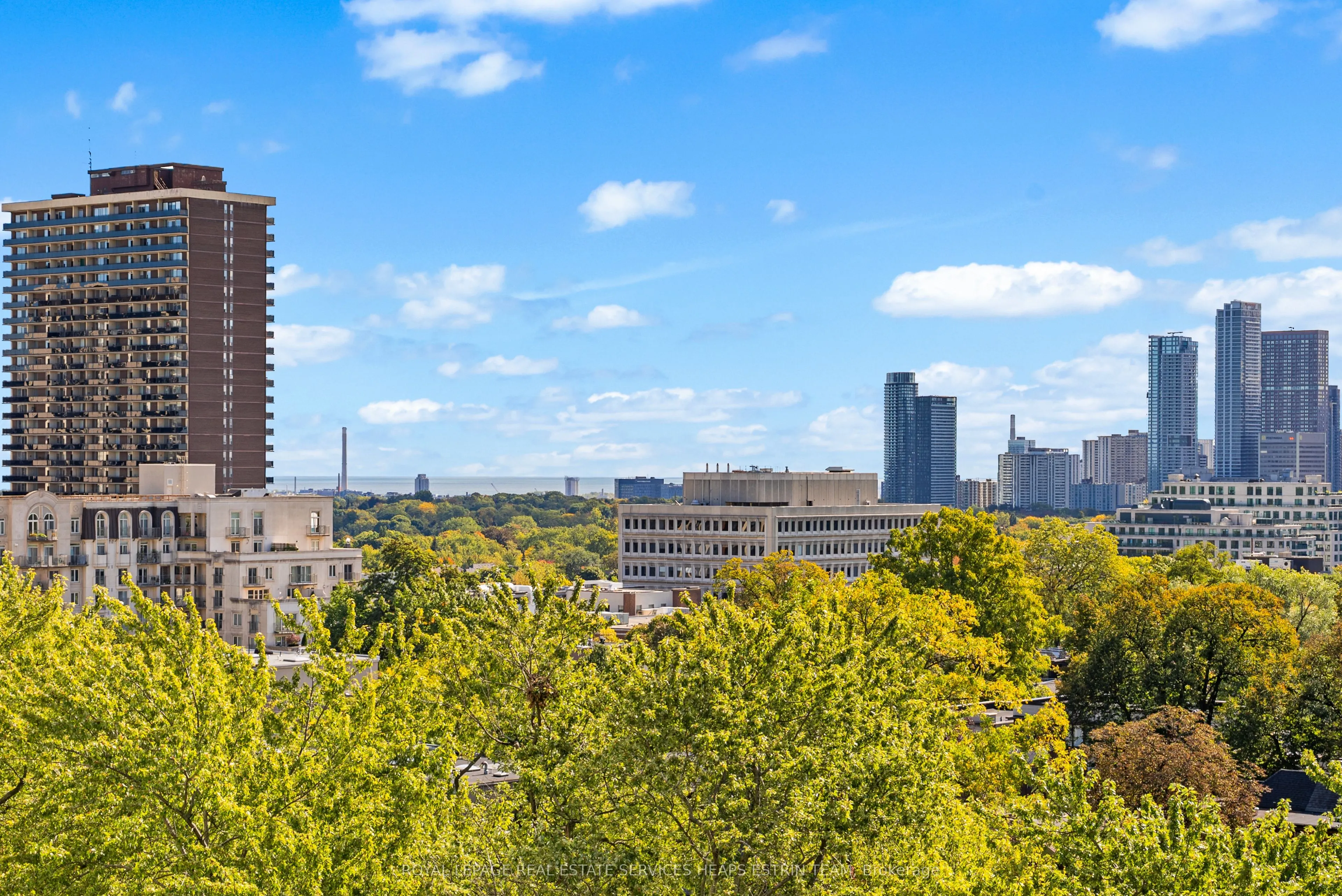 63 St Clair Avenue W, #907/908