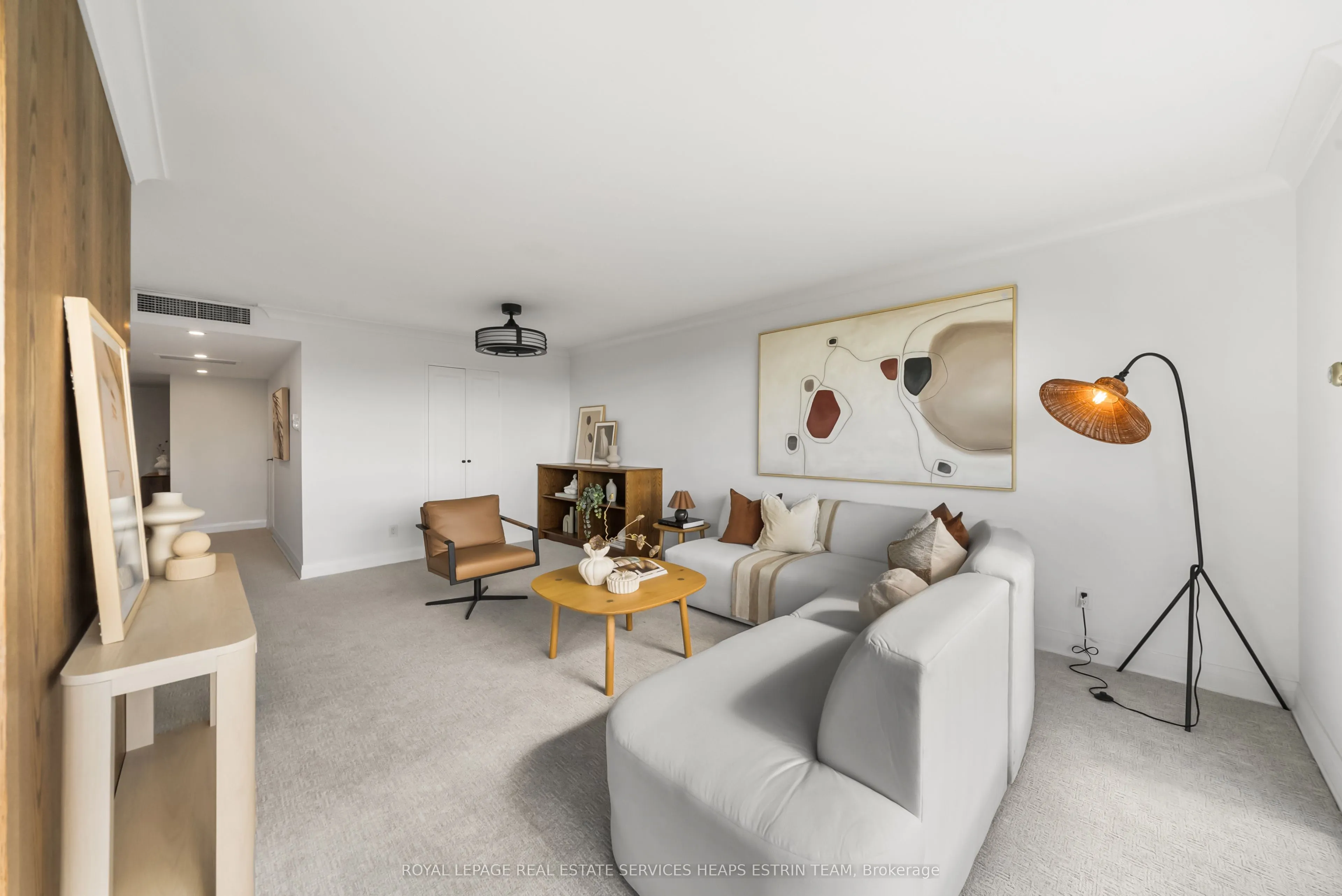 63 St Clair Avenue W, #907/908