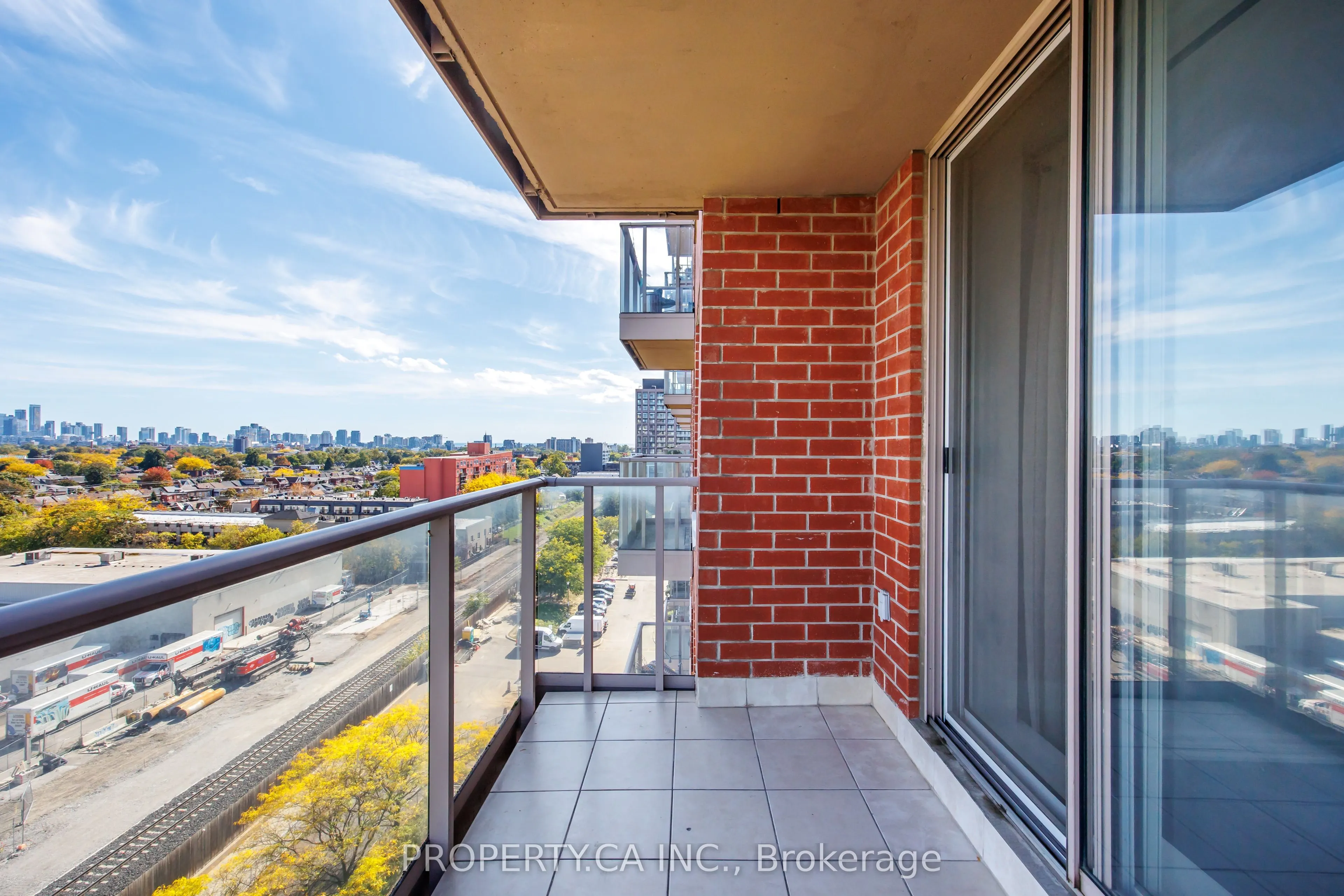 1369 Bloor Street W, #1114