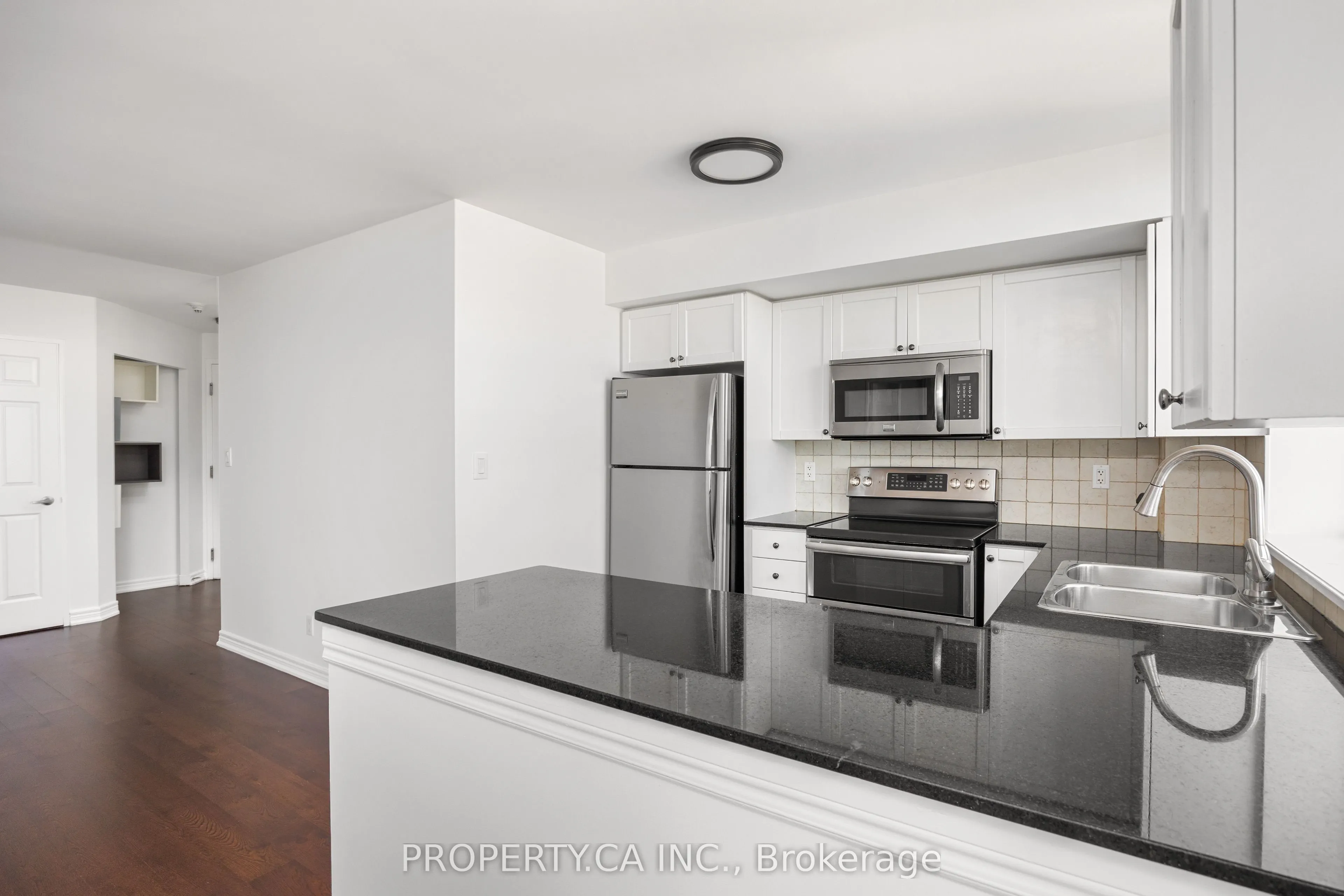 1369 Bloor Street W, #1114