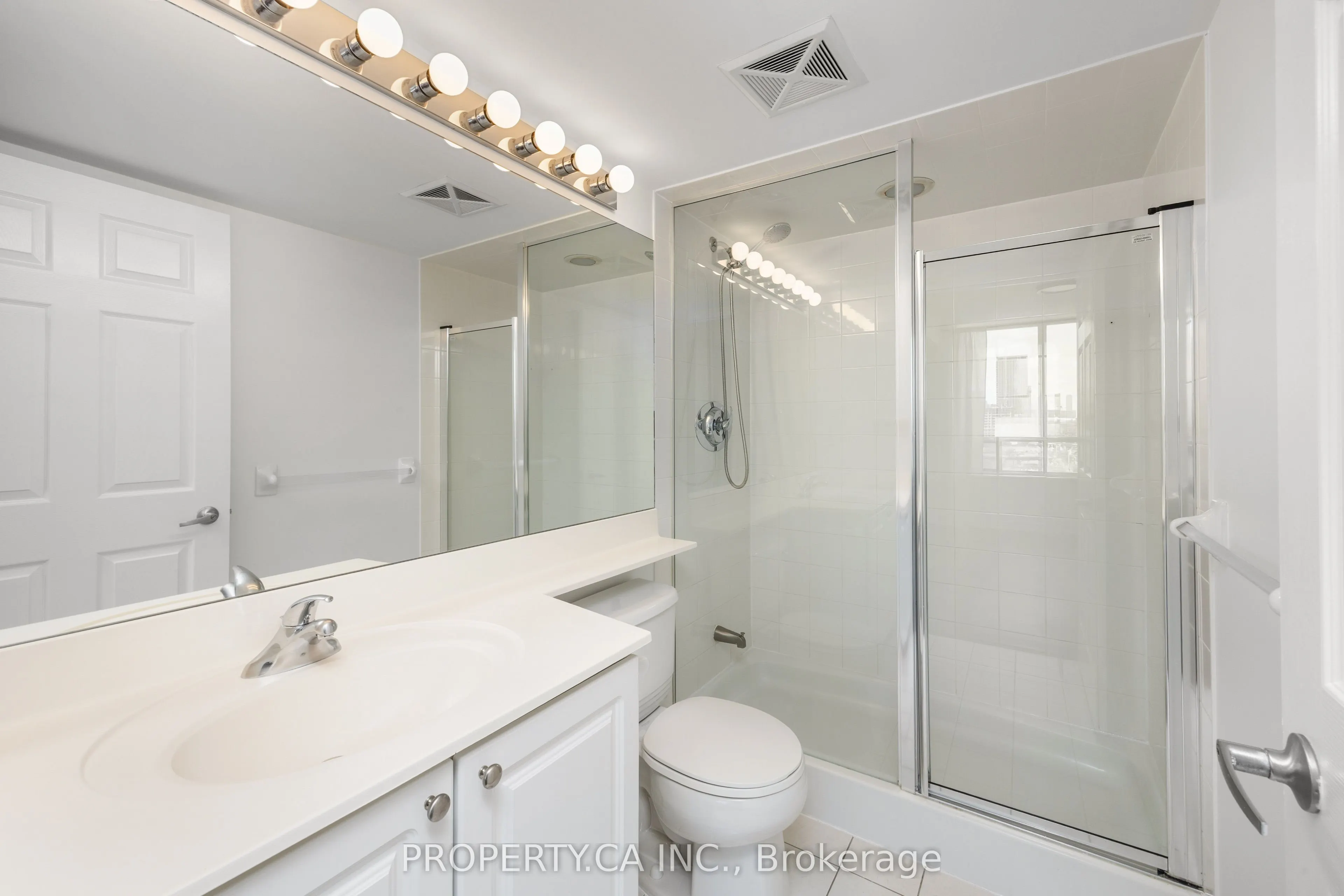 1369 Bloor Street W, #1114