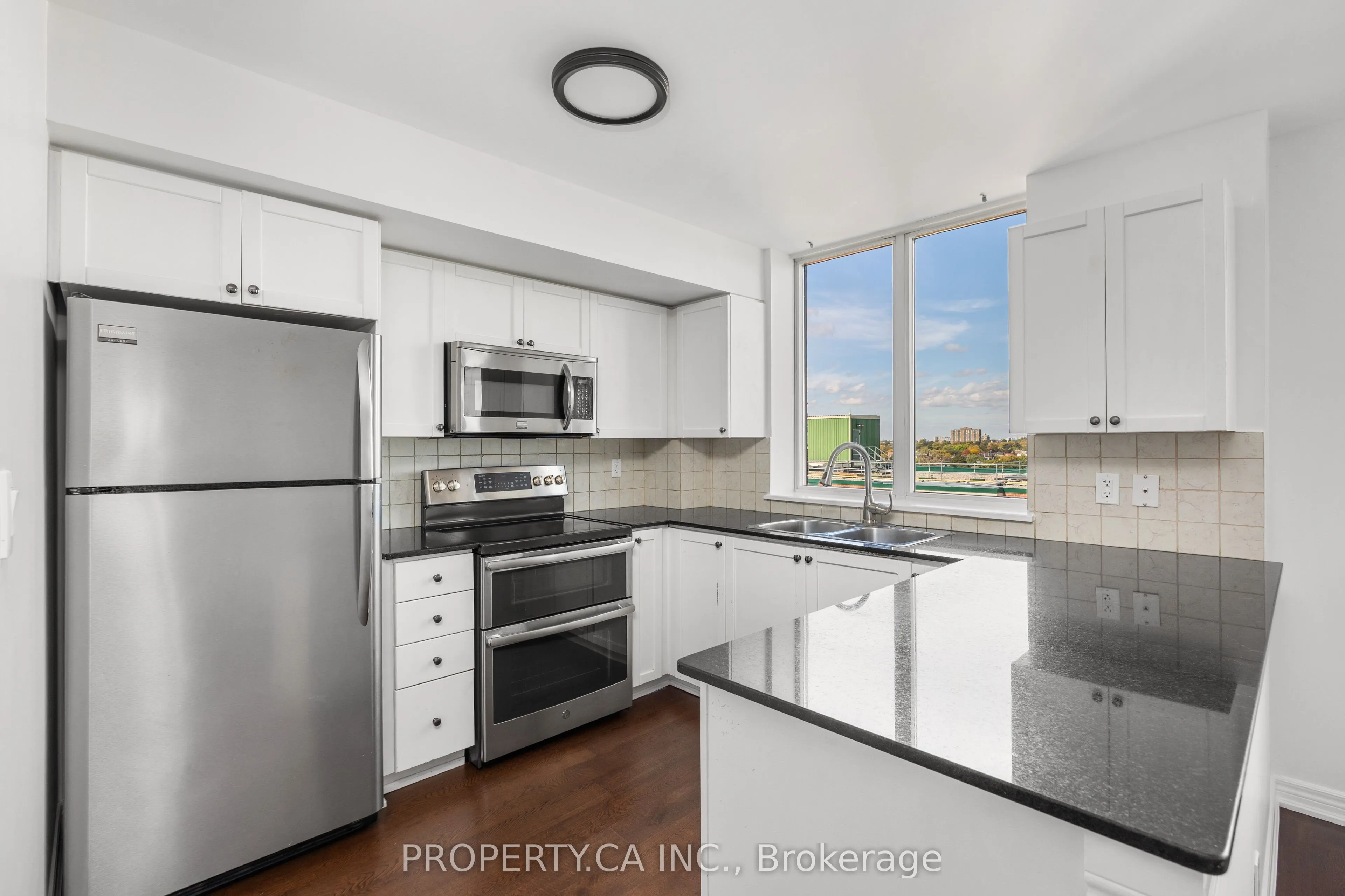 1369 Bloor Street W, #1114