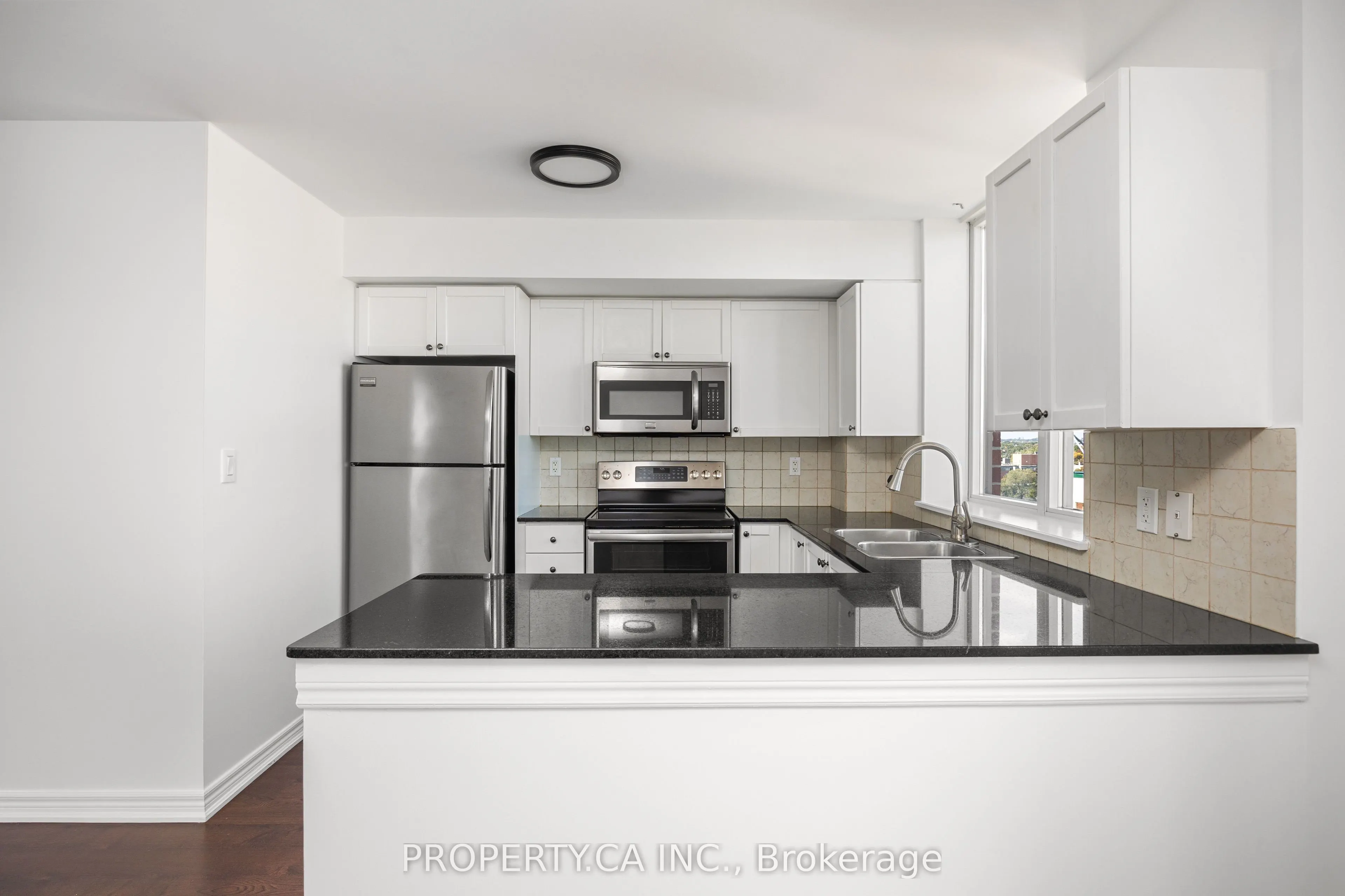 1369 Bloor Street W, #1114