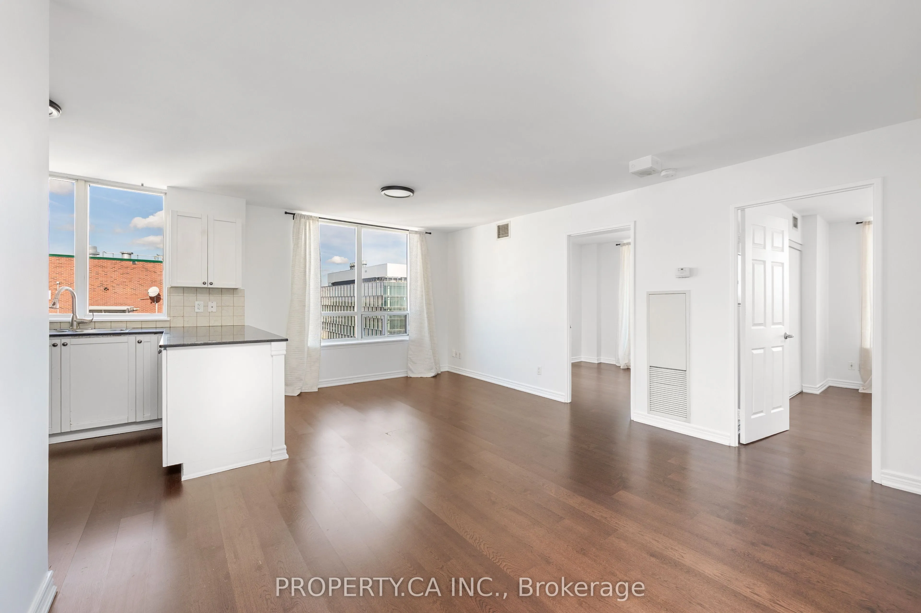 1369 Bloor Street W, #1114
