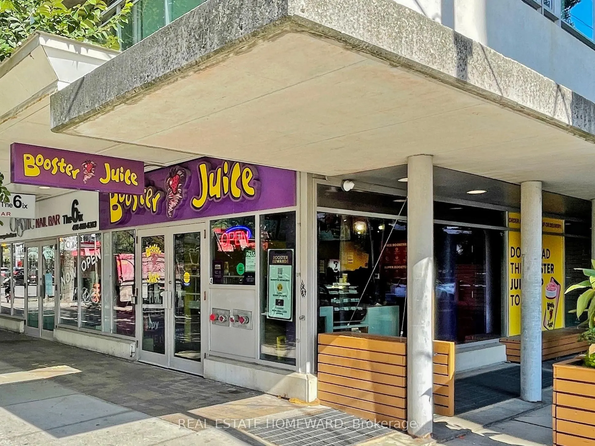 38 Niagara Street, #601