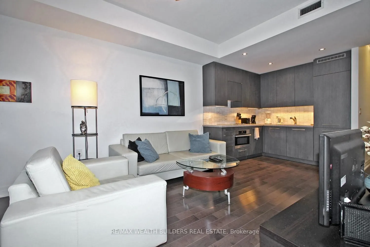 8 The Esplanade Avenue, #3512