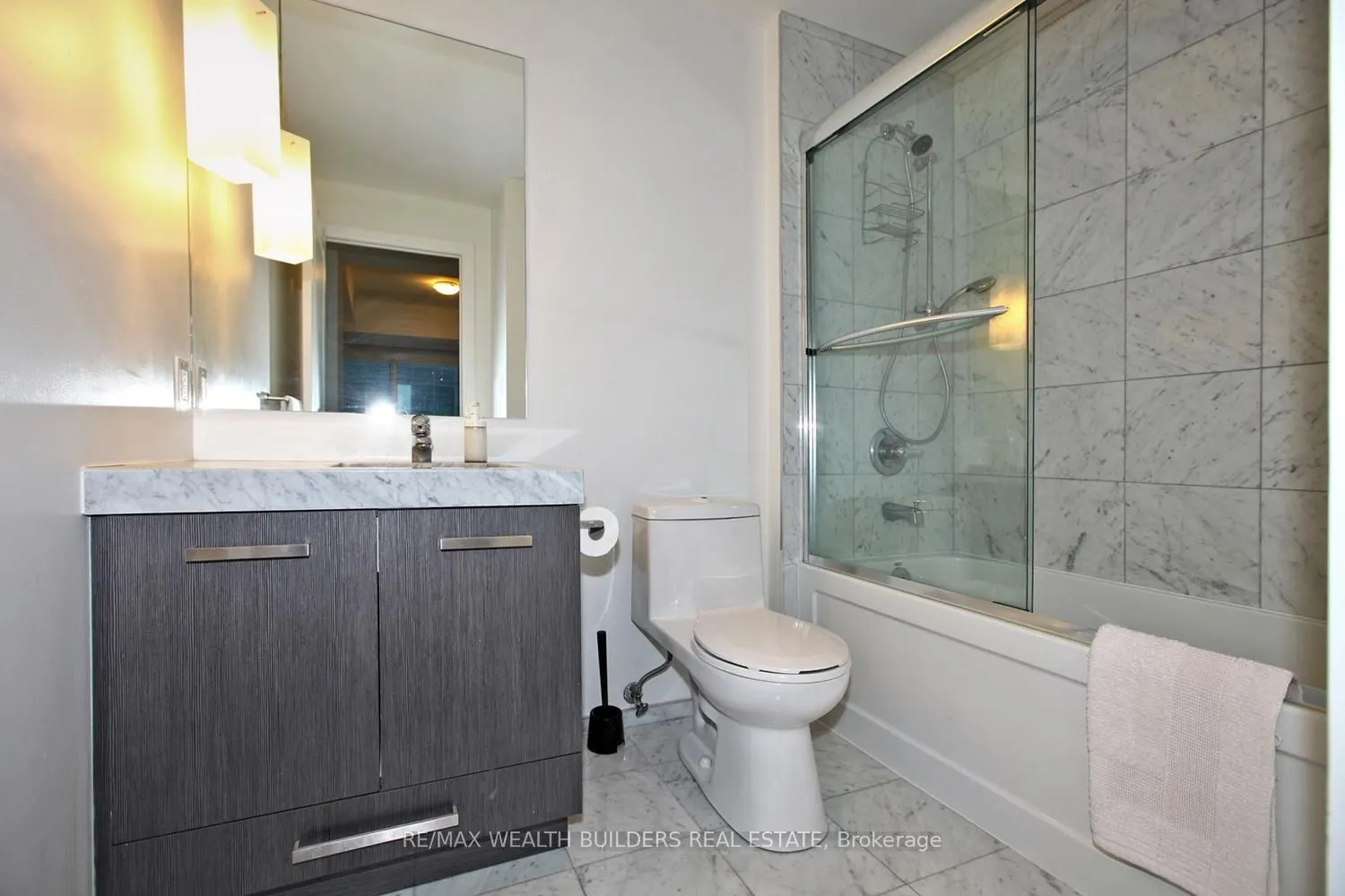 8 The Esplanade Avenue, #3512