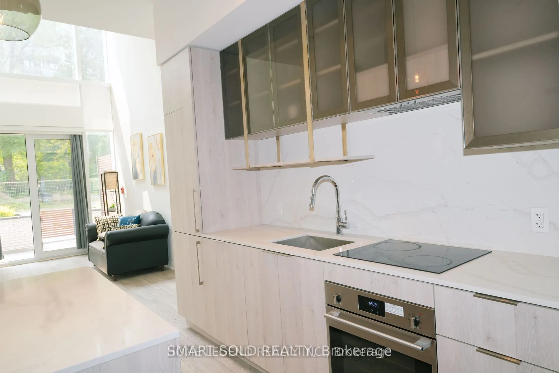 15 Holmes Avenue, #103