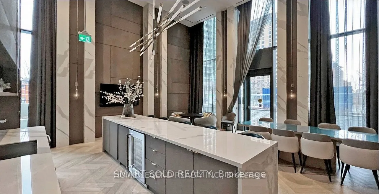 15 Holmes Avenue, #103