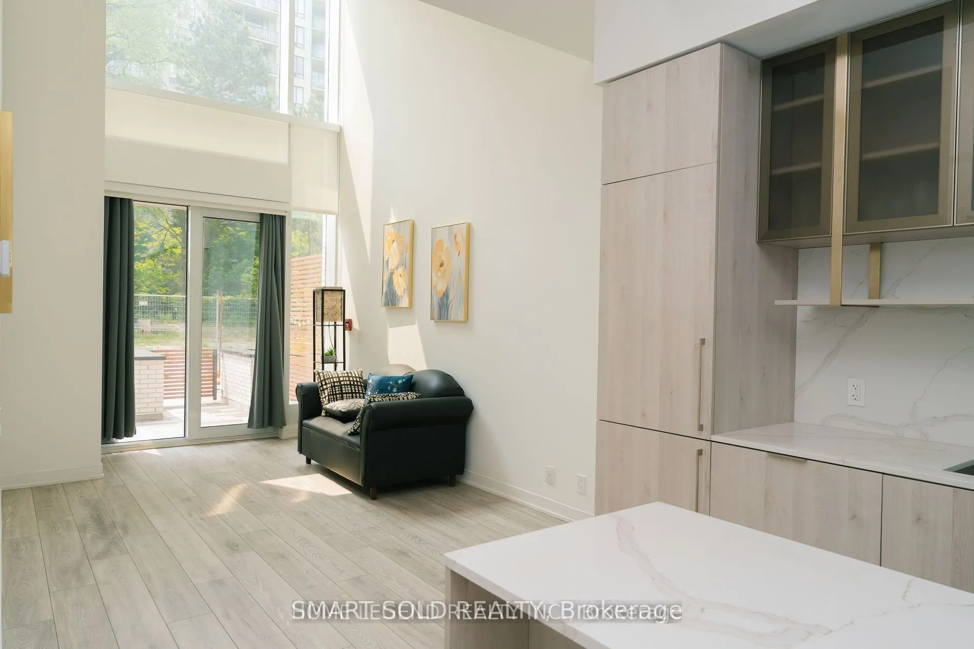 15 Holmes Avenue, #103