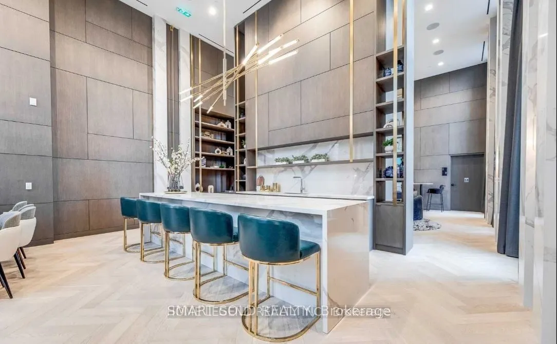 15 Holmes Avenue, #103