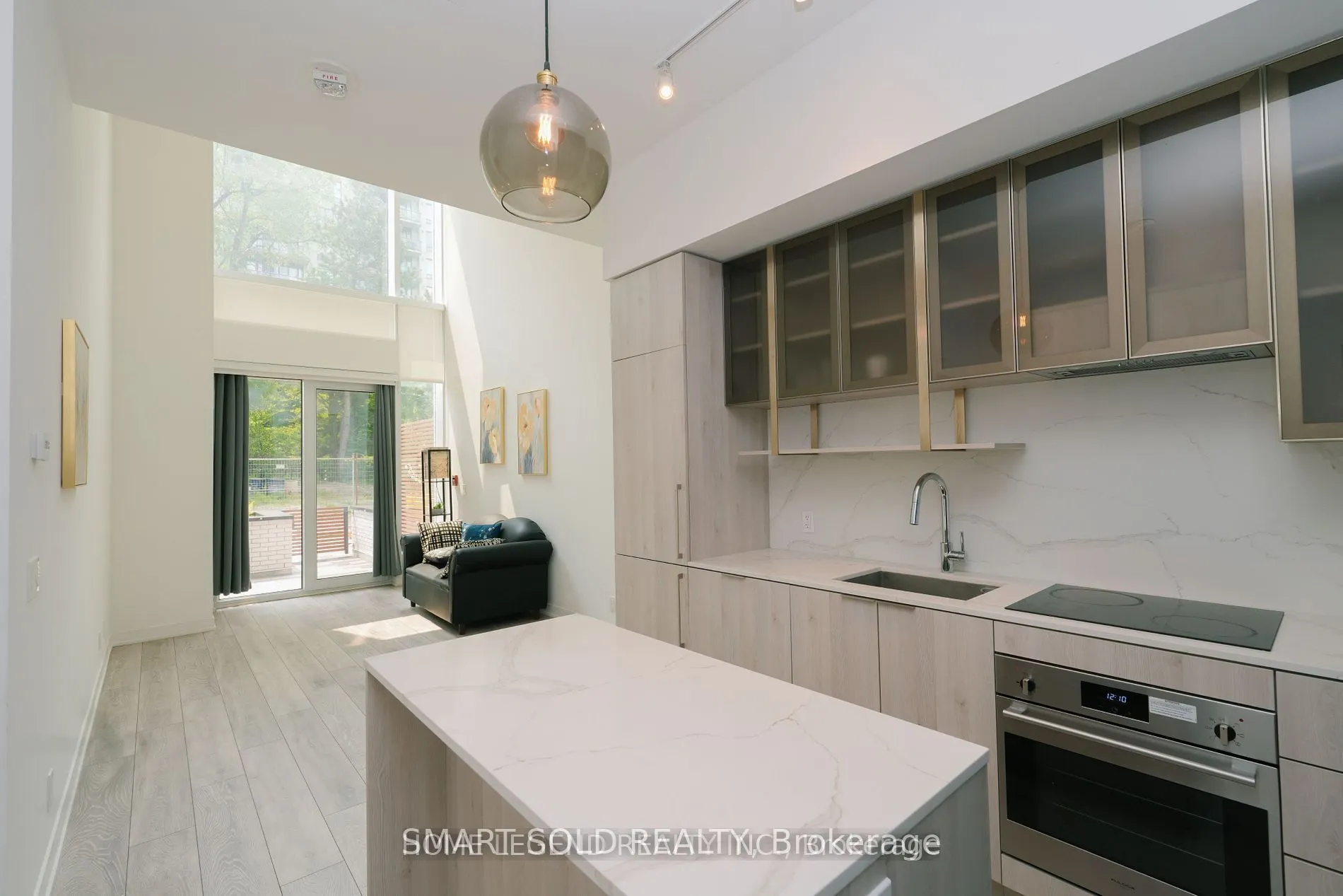 15 Holmes Avenue, #103