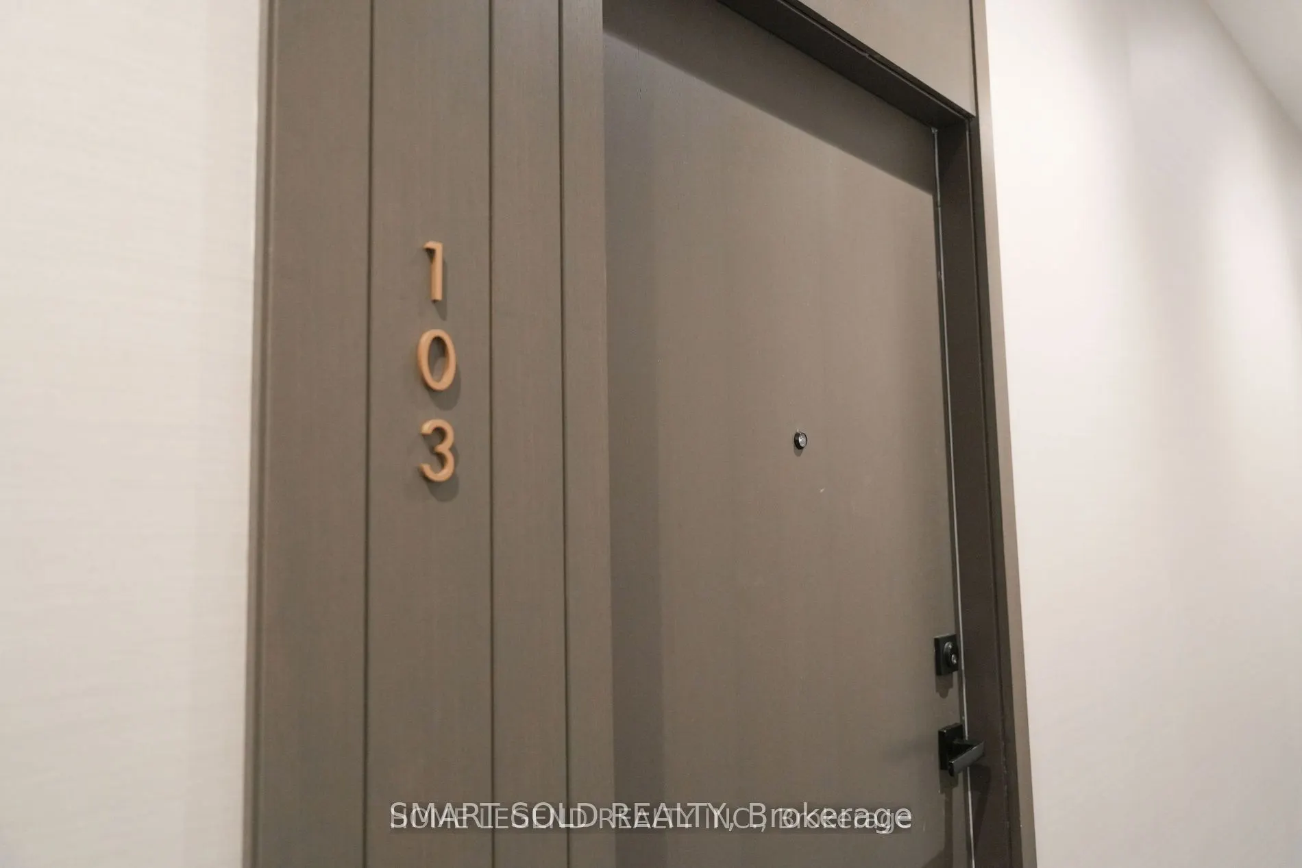 15 Holmes Avenue, #103