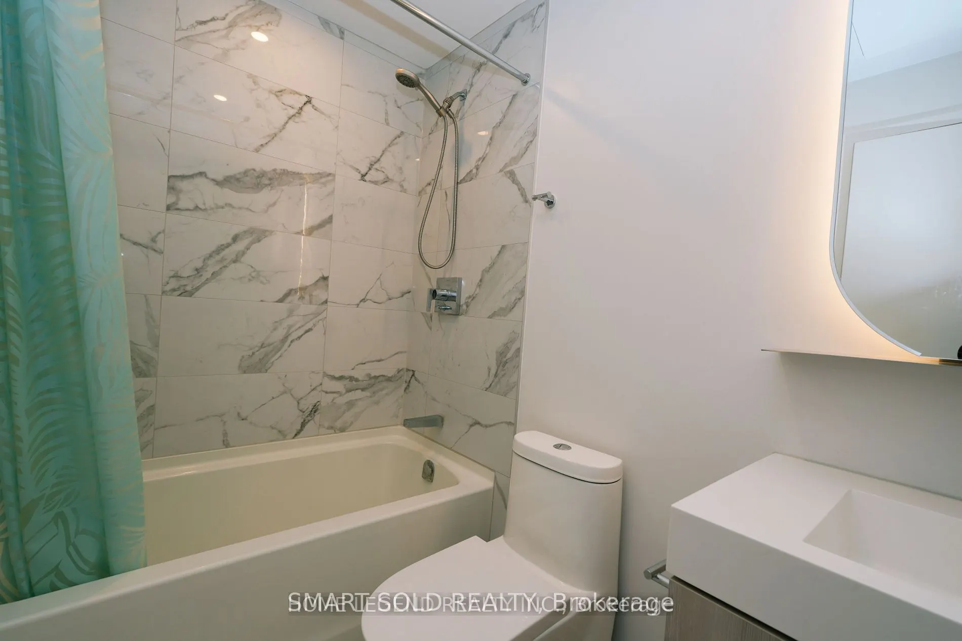 15 Holmes Avenue, #103