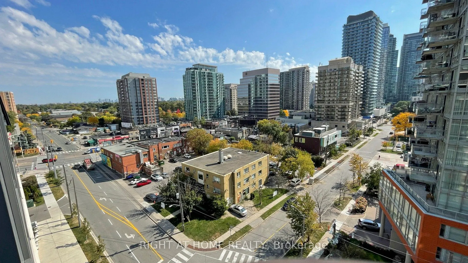 68 Canterbury Place, #902