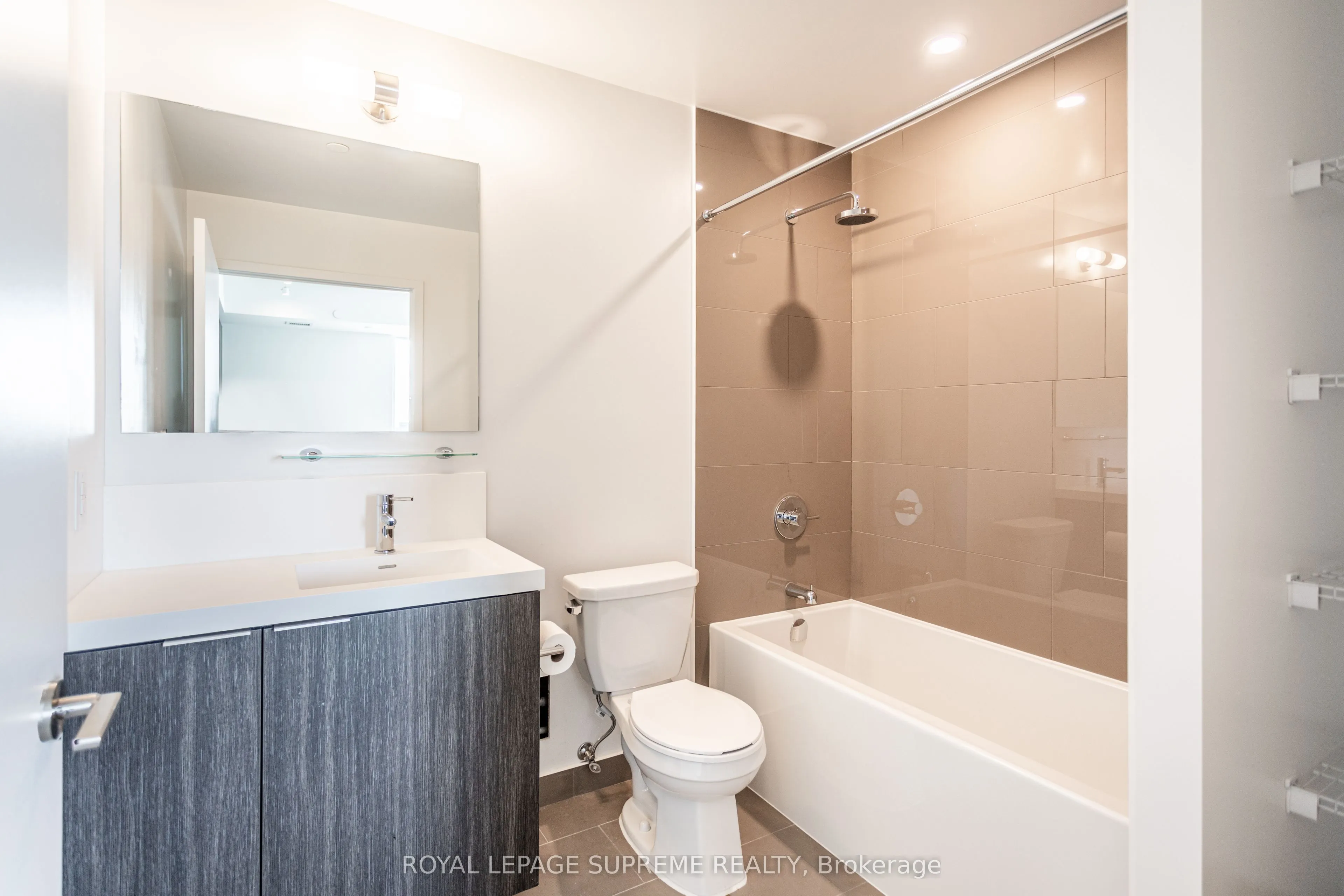 34 Tubman Avenue, #810