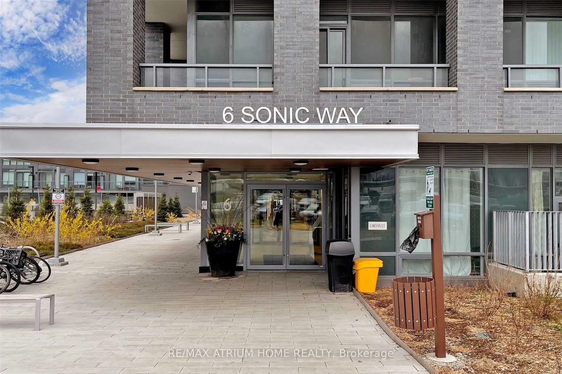 6 Sonic Way, #2601