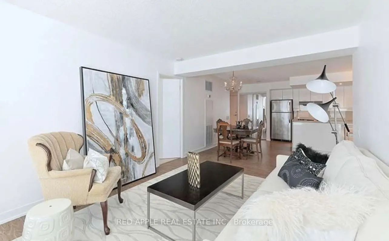 15 Singer Court, #216