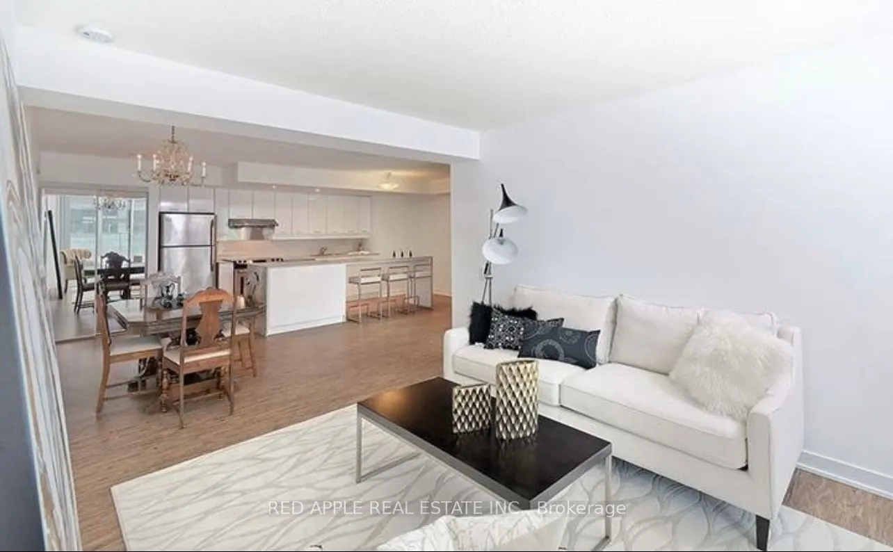 15 Singer Court, #216
