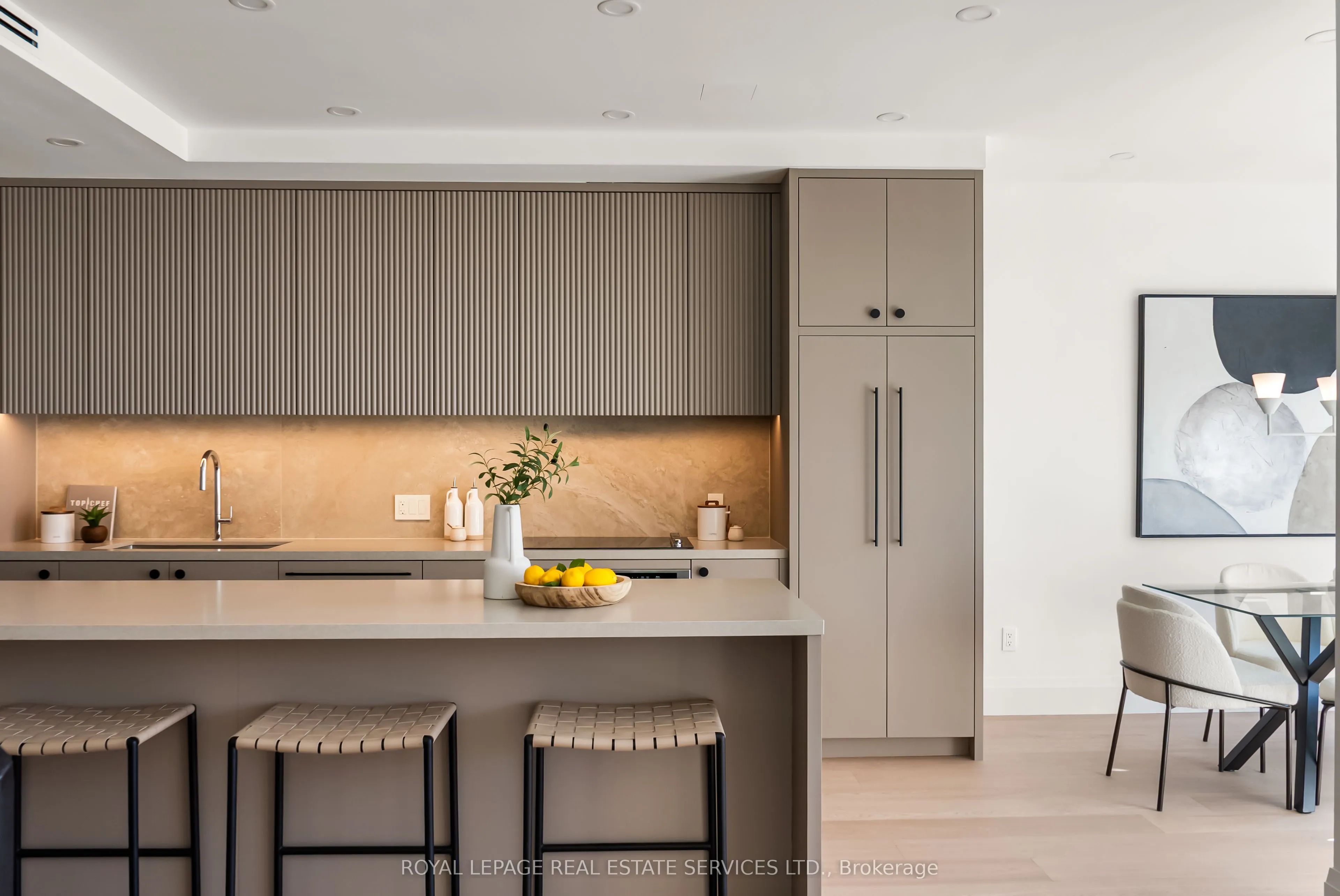 40 Oaklands Avenue, #334