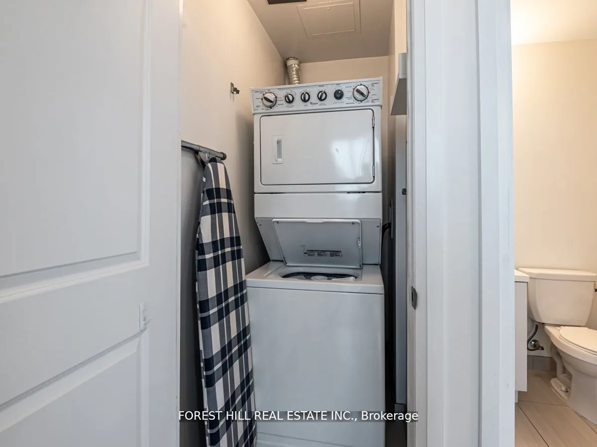 530 St Clair Avenue W, #707