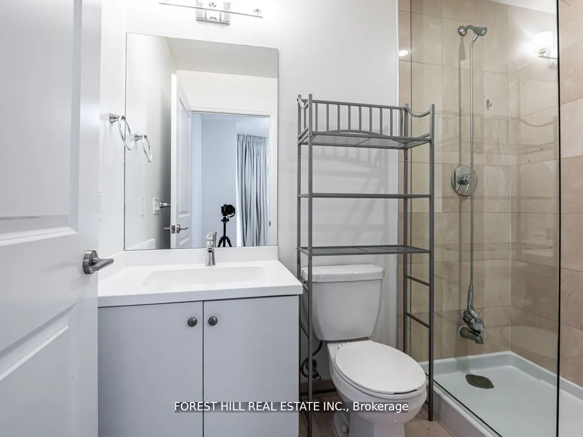 530 St Clair Avenue W, #707
