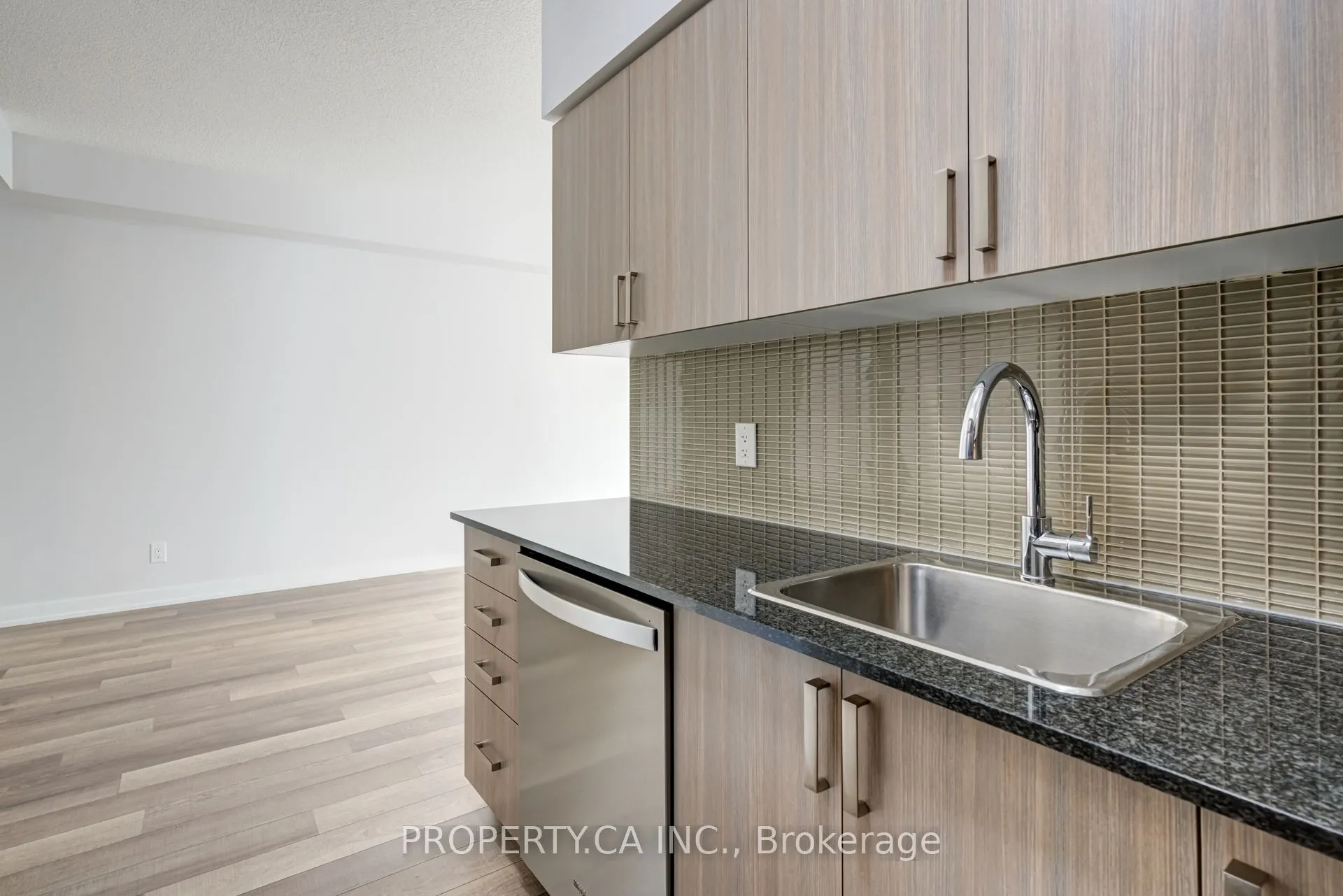 1603 Eglinton Avenue W, #309