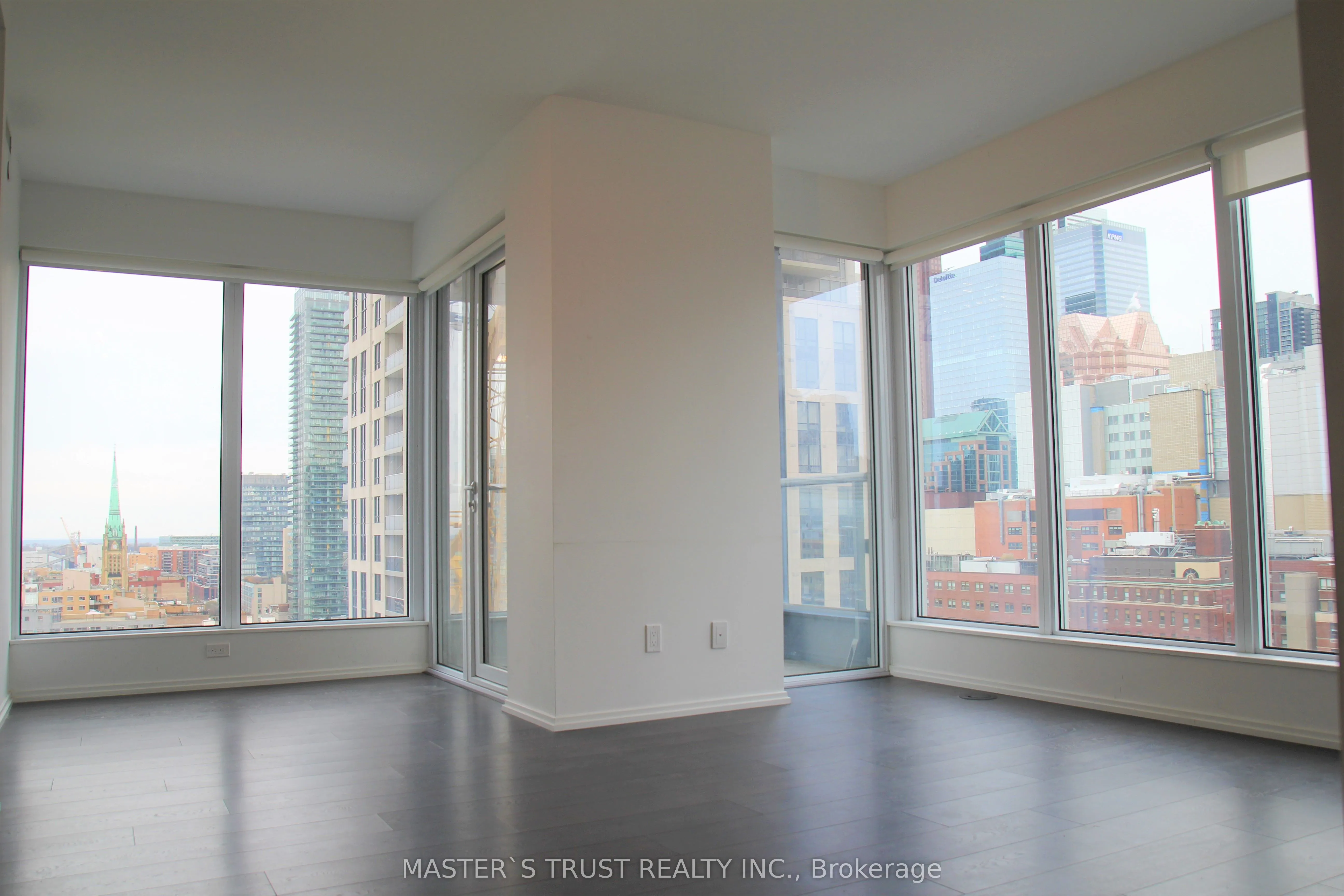 68 Shuter Street, #1605