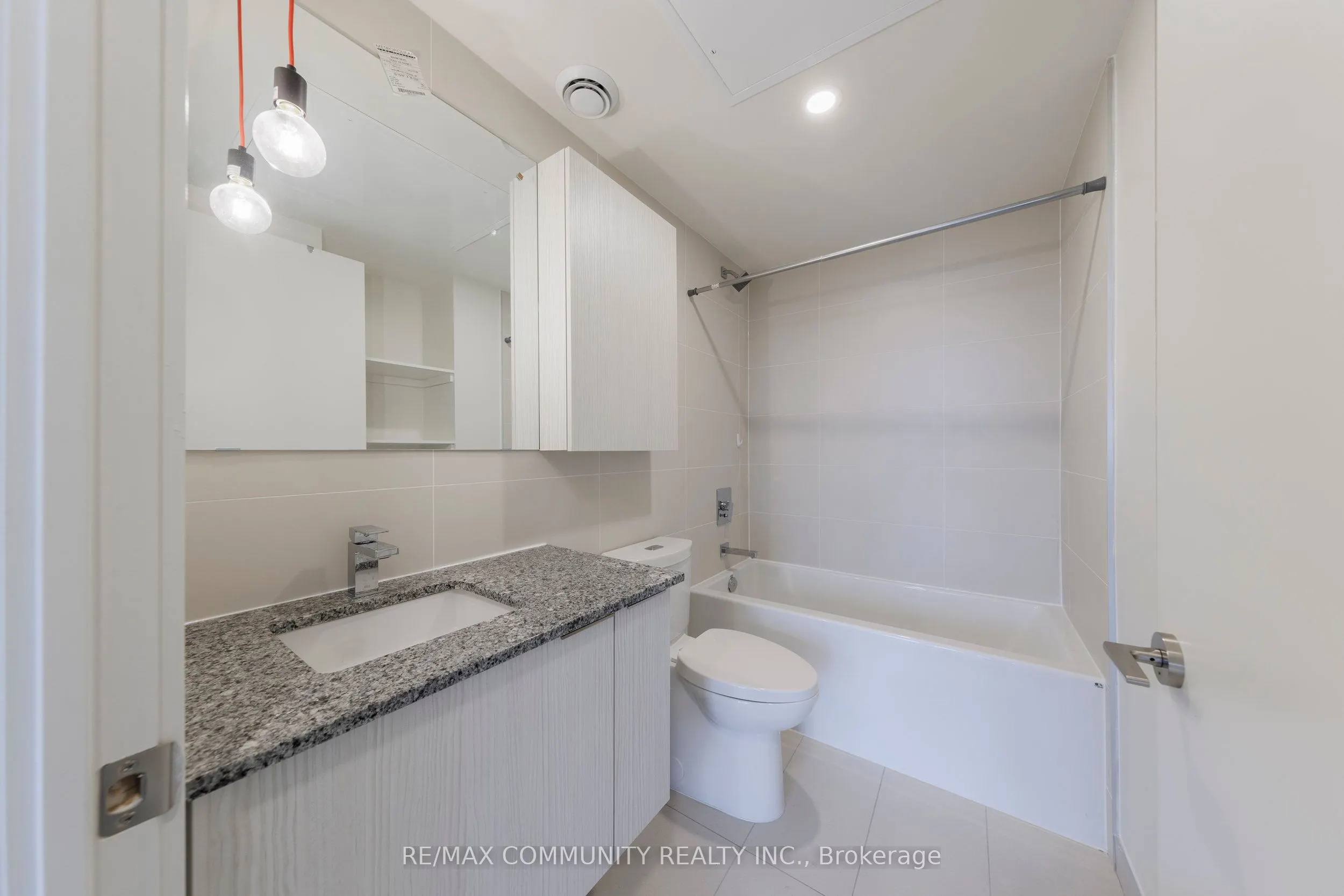 10 Deerlick Court, #1105