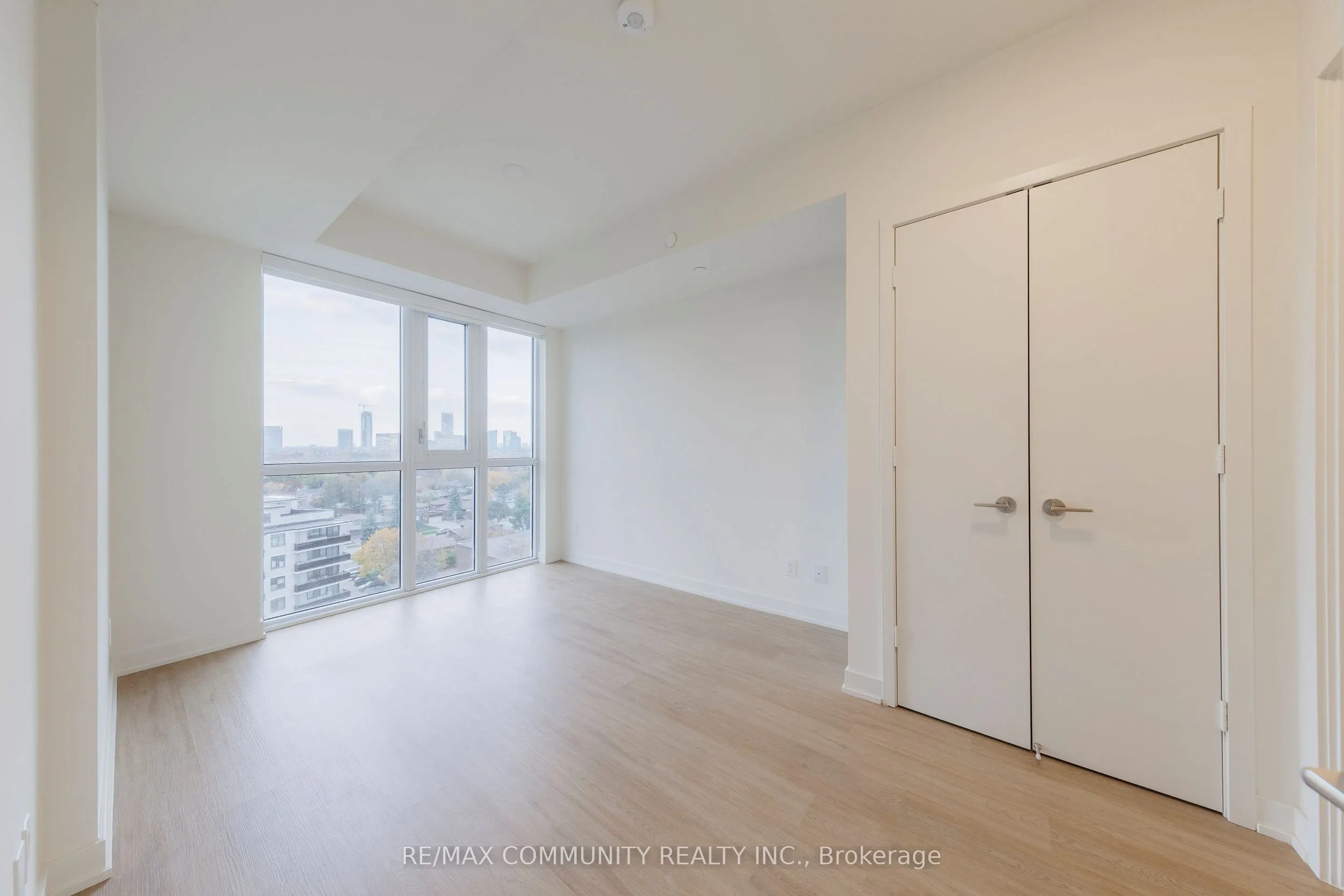 10 Deerlick Court, #1105