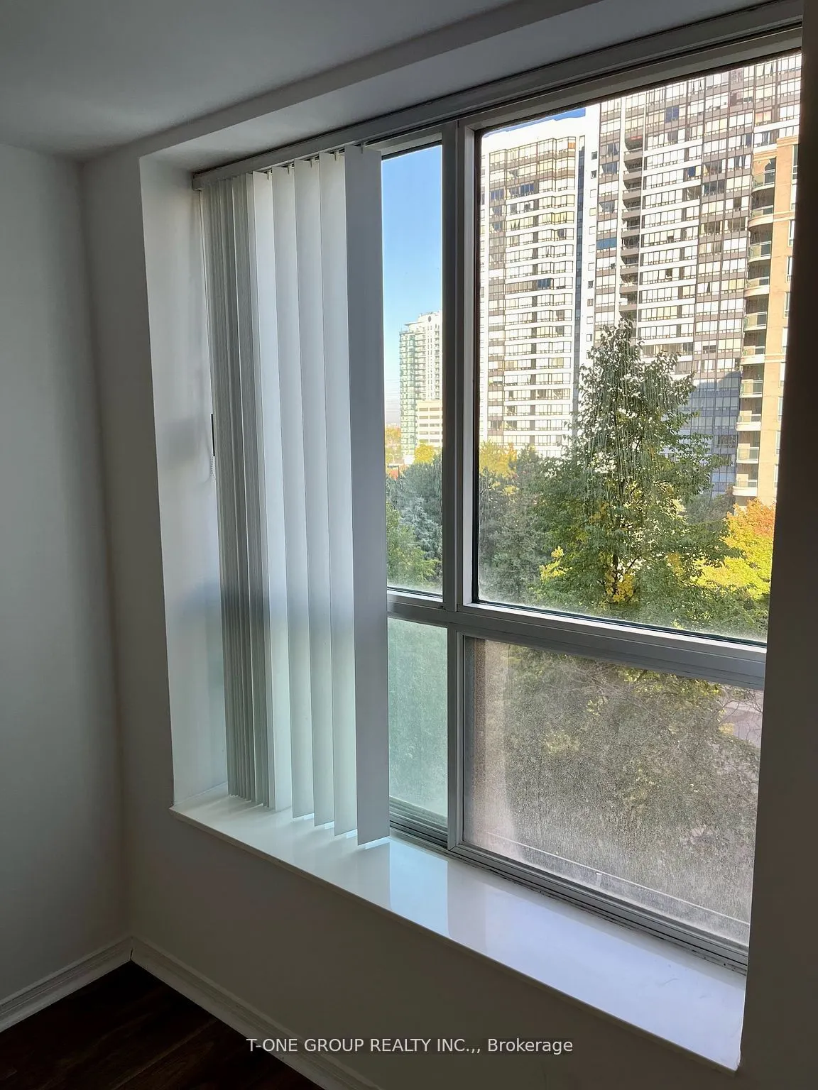 29 Pemberton Avenue, #605
