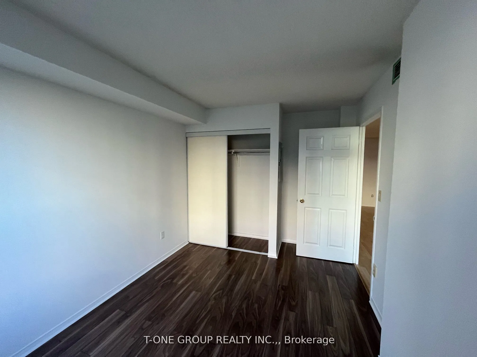 29 Pemberton Avenue, #605