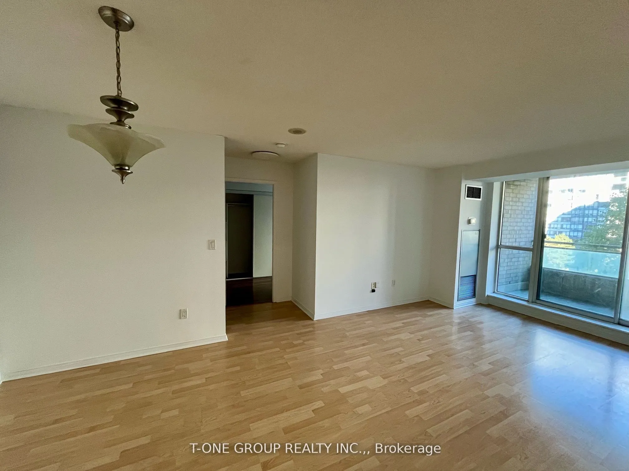 29 Pemberton Avenue, #605