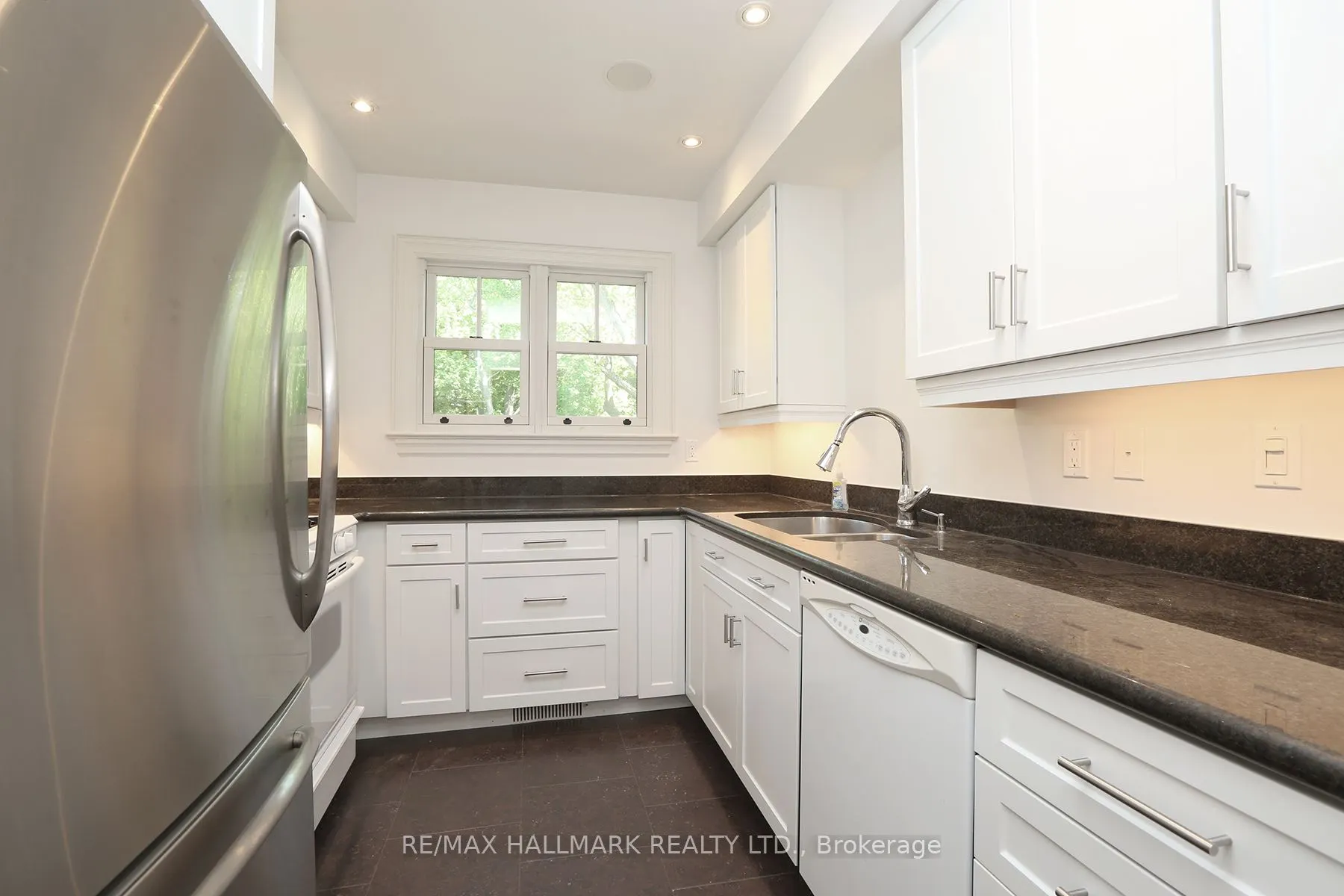 416 Keewatin Avenue