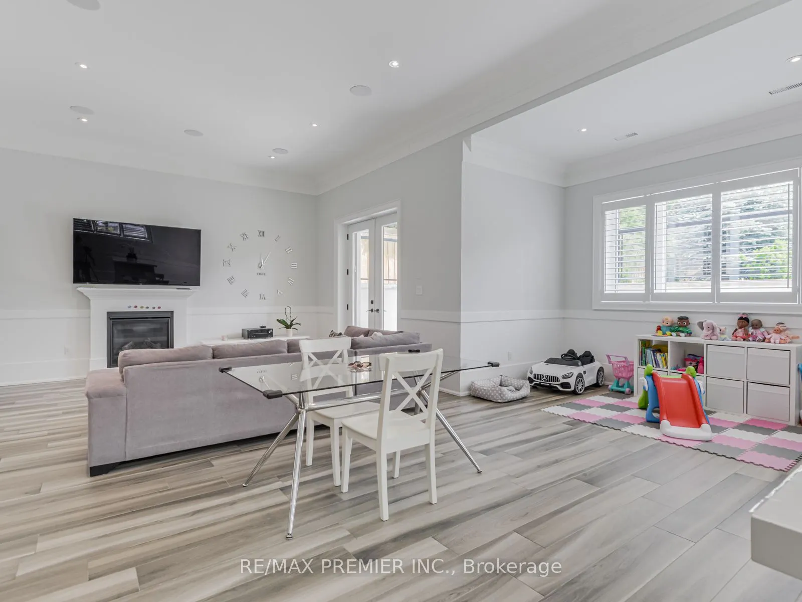 111 Codsell Avenue