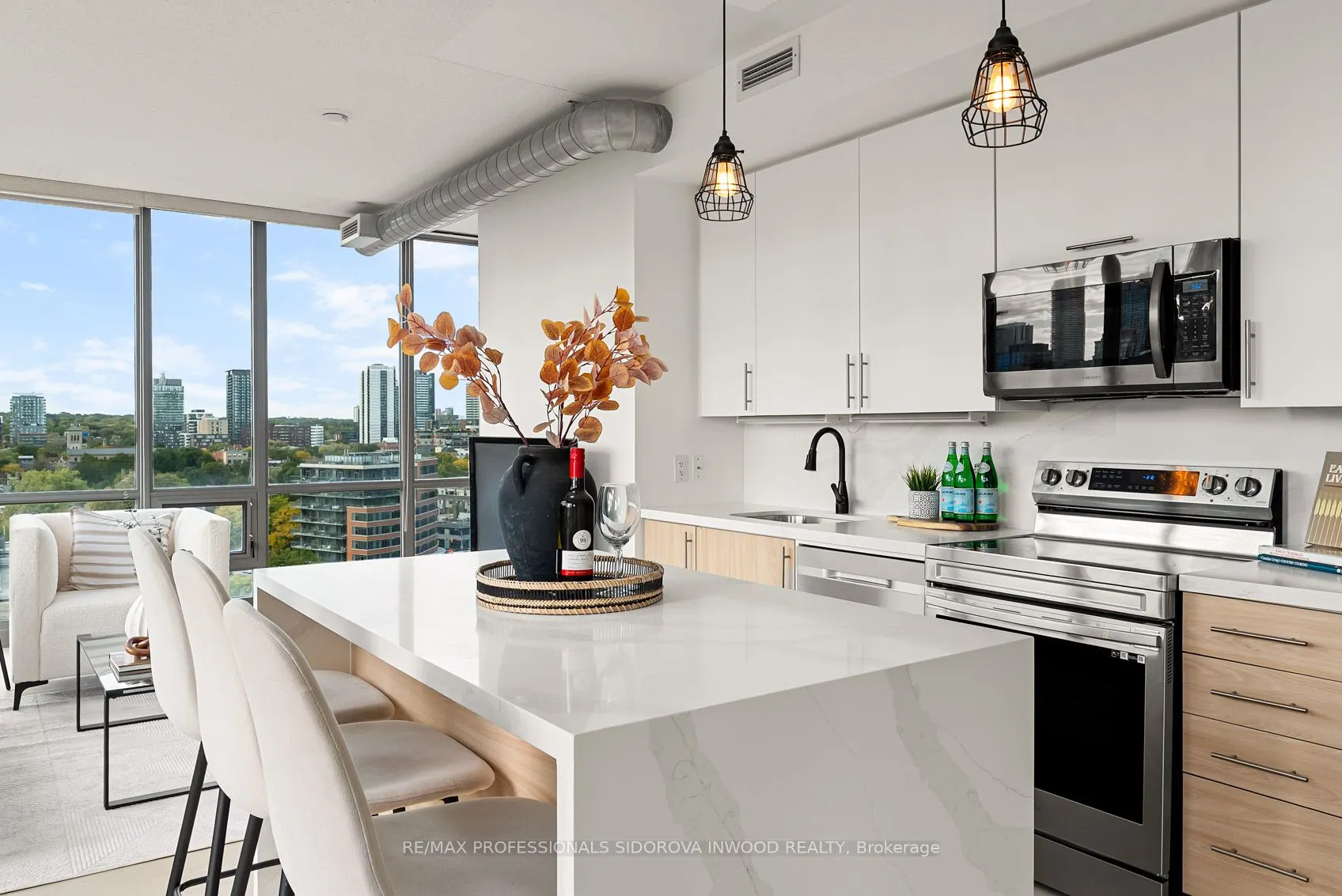 33 Mill Street, #1208