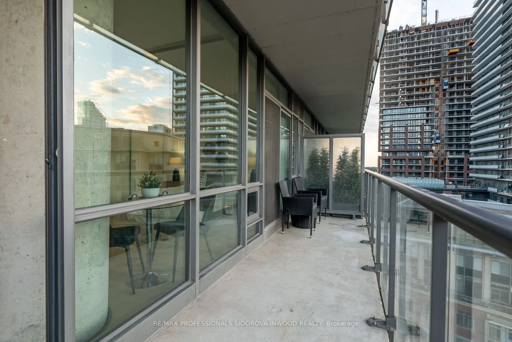 33 Mill Street, #1208