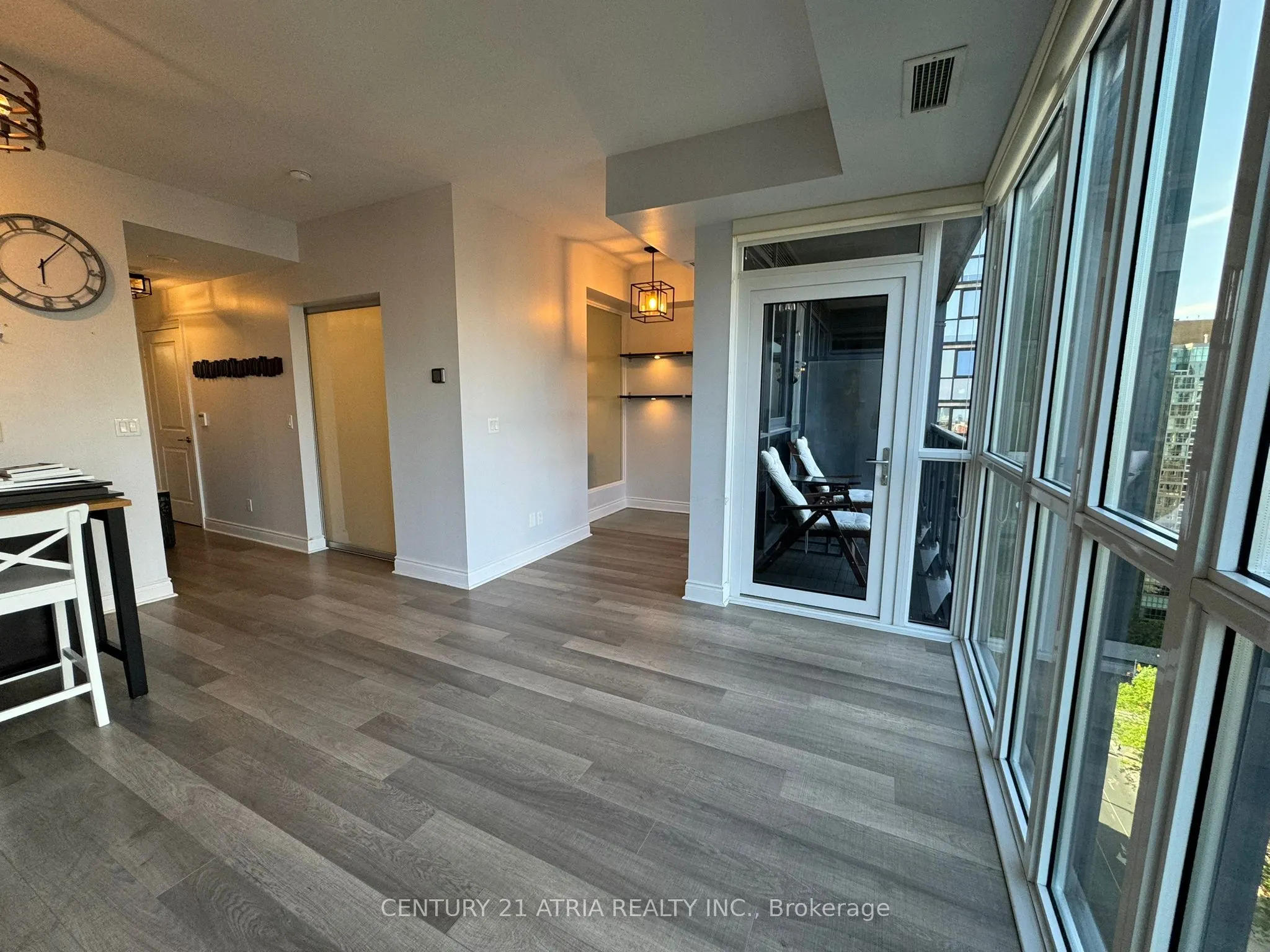 28 Ted Rogers Way, #12