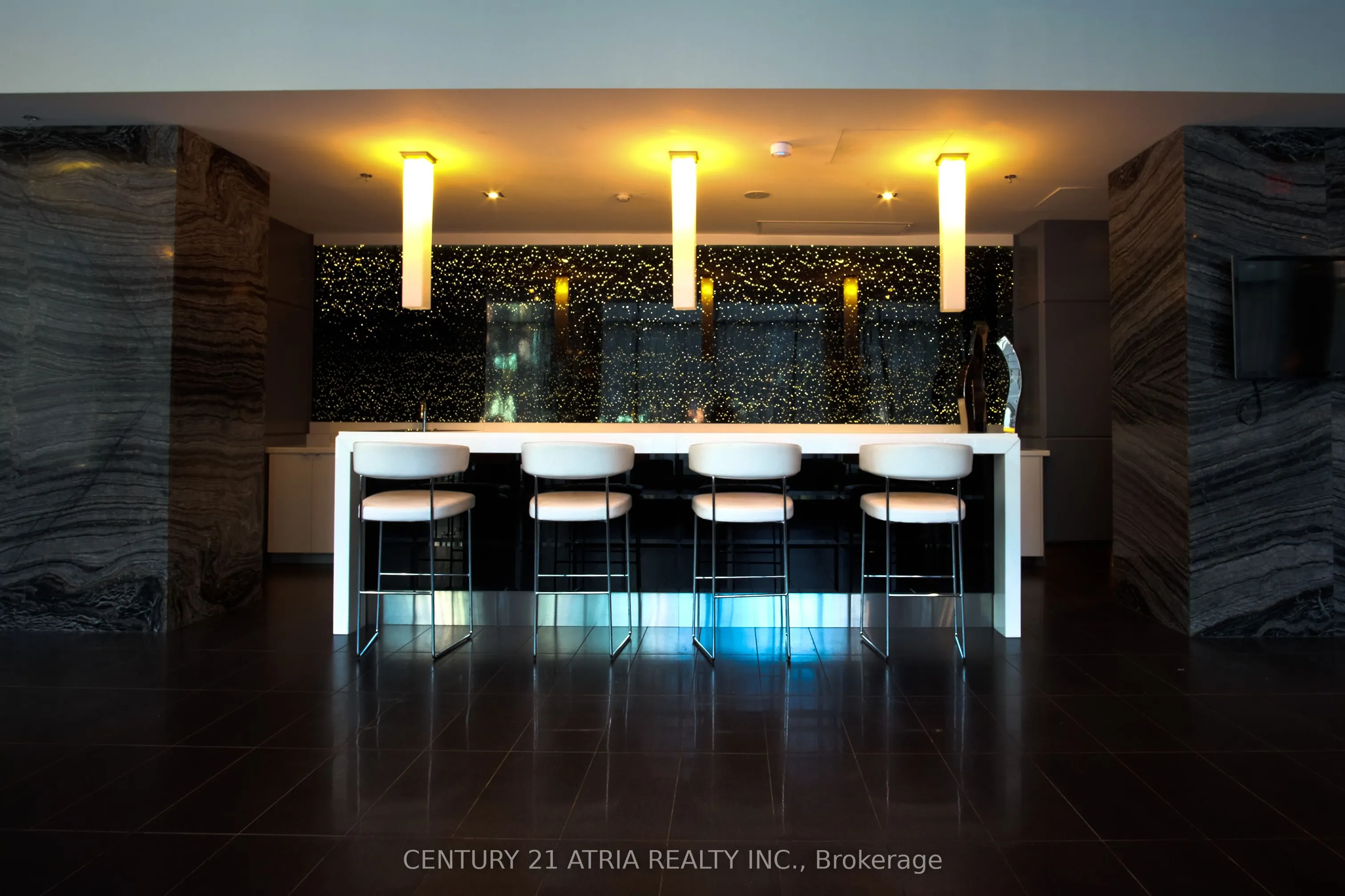 28 Ted Rogers Way, #12