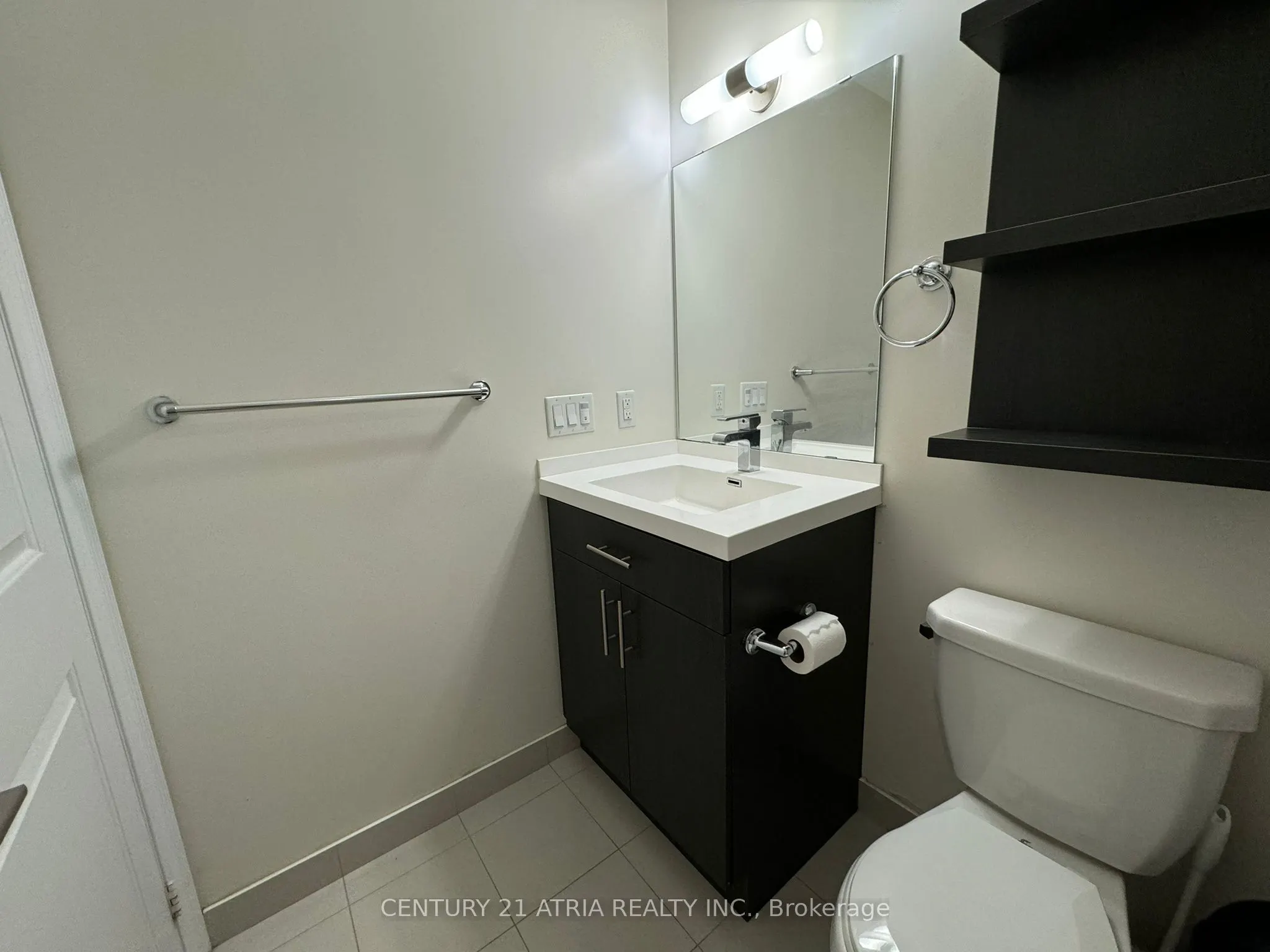 28 Ted Rogers Way, #12