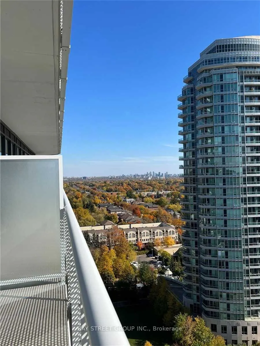 15 Holmes Avenue, #1601