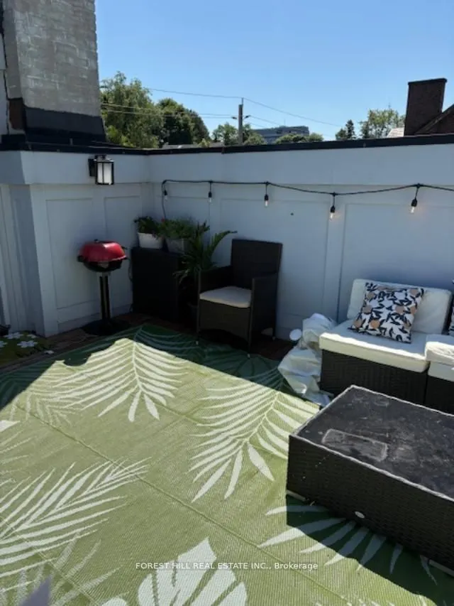 216 Heath Street